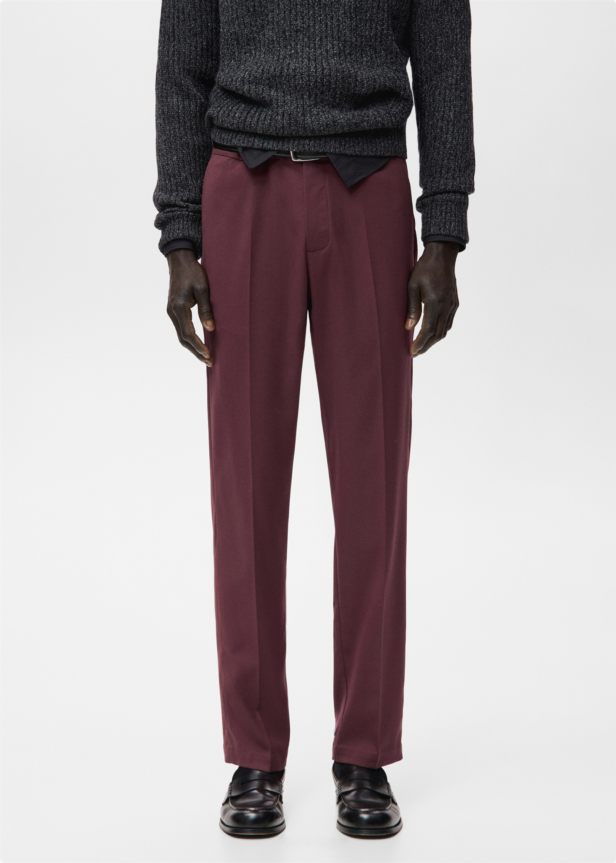Fluid regular-fit trousers - Medium plane, Burgundy. Ref: 27011194-00.