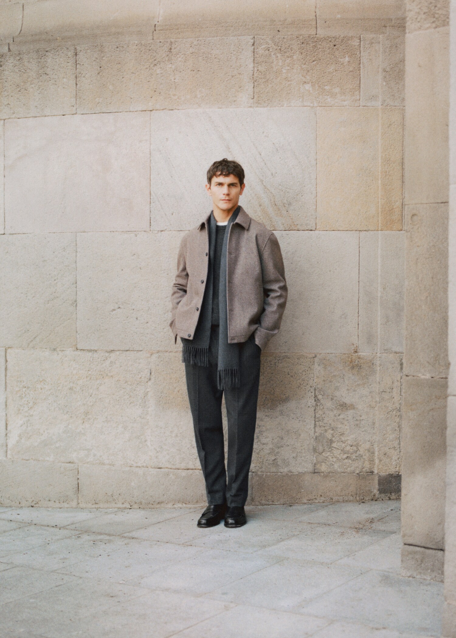 Slim-fit flannel trousers - Details of the article 5