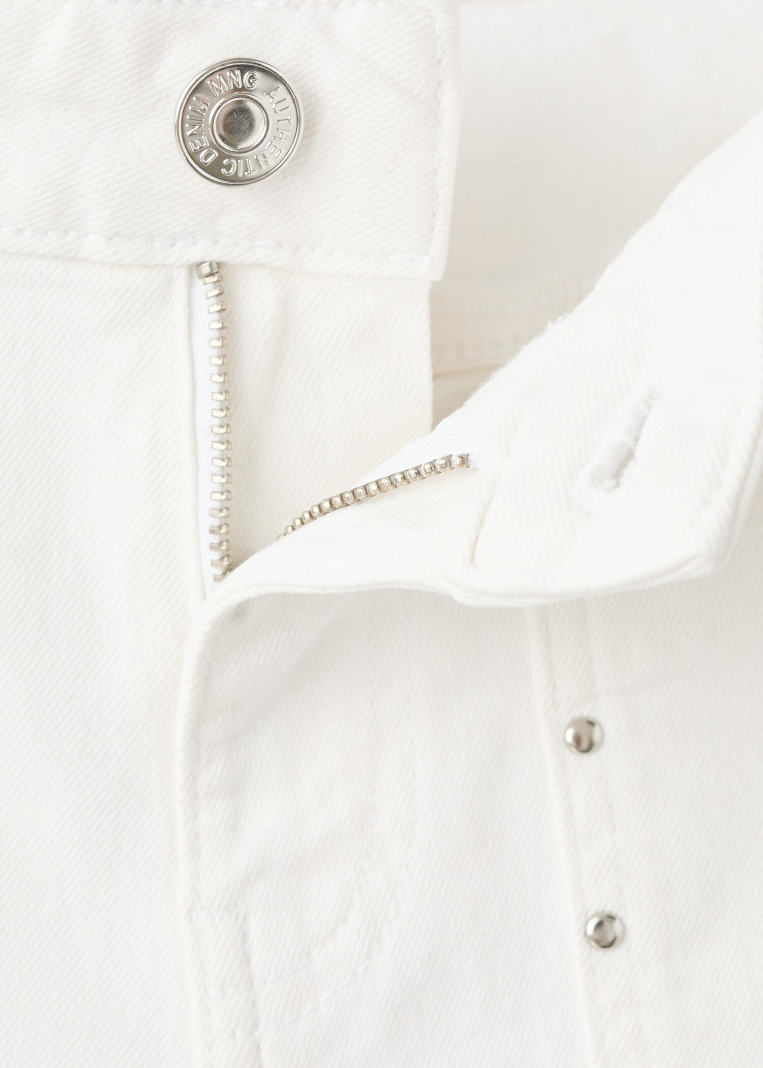 Flared jeans with studs - Details of the article 8