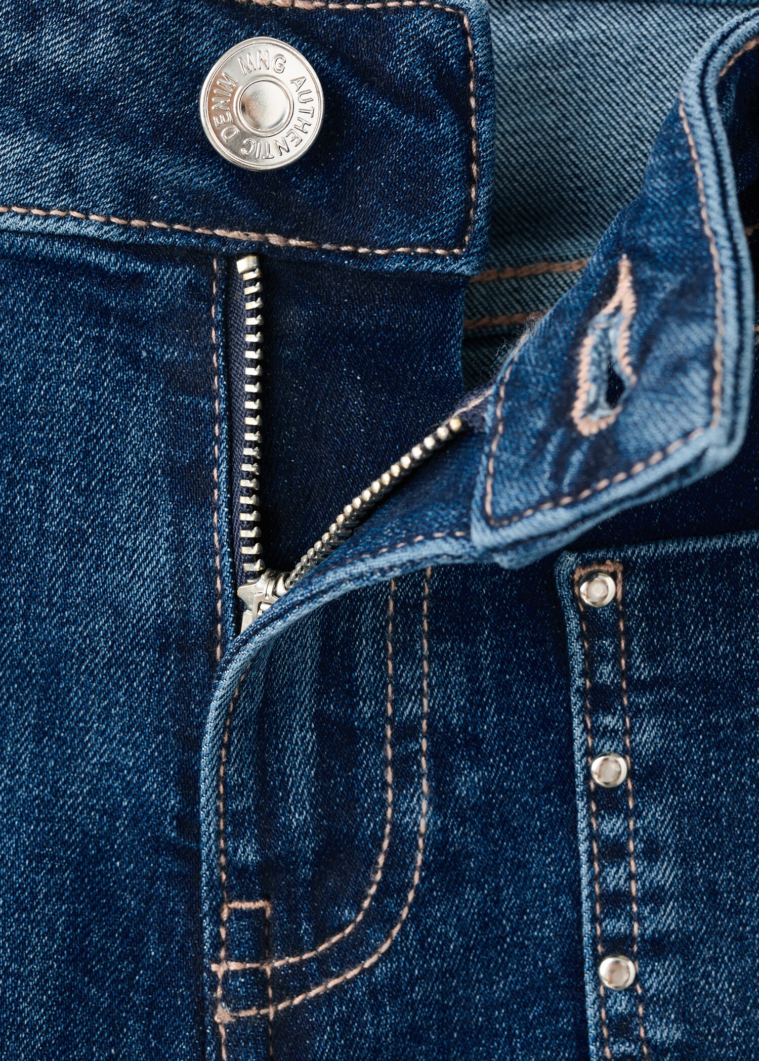 Flared jeans with studs - Details of the article 0