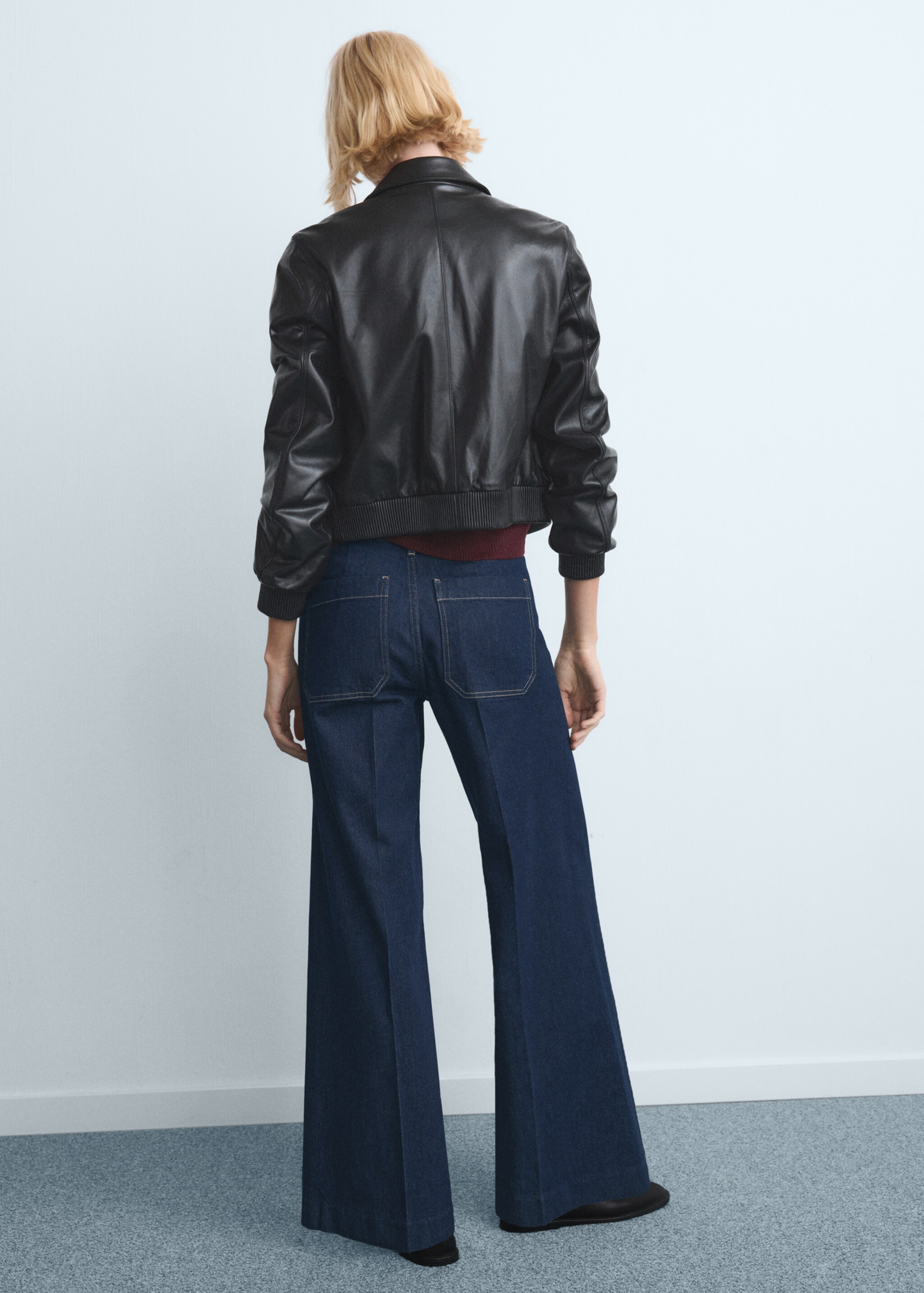 Wide-leg jeans with pockets - Reverse of the article, Open Blue. Ref: 27011234-00.