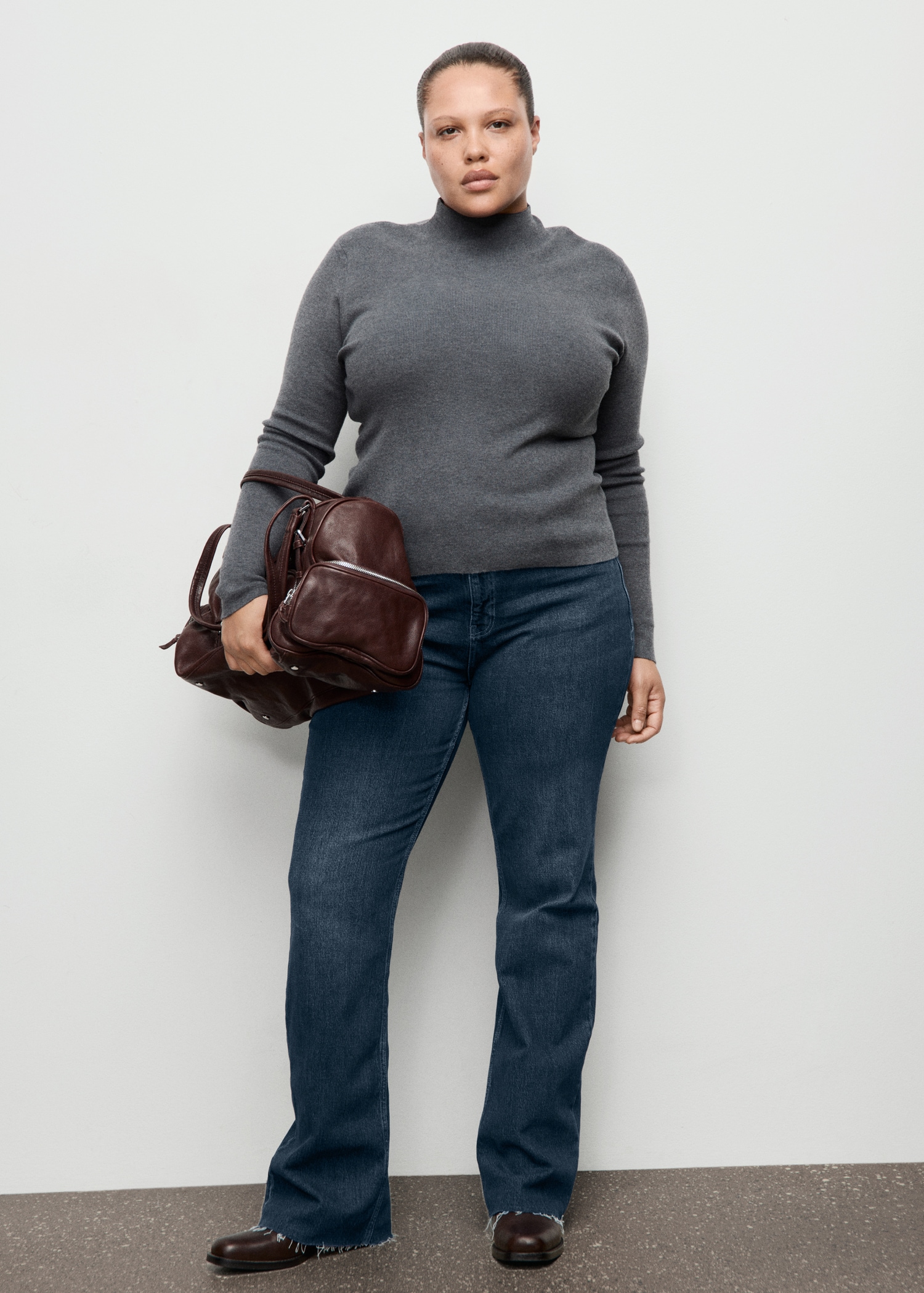 Fiona flared mid-rise jeans - Details of the article 3