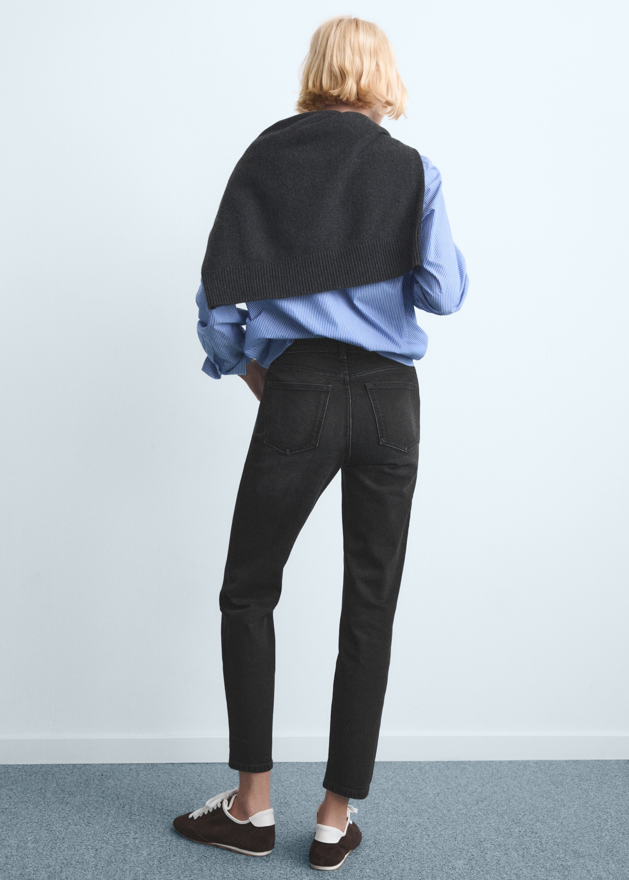 Newmom comfort high-rise jeans - Reverse of the article, Black denim. Ref: 27011238-00.