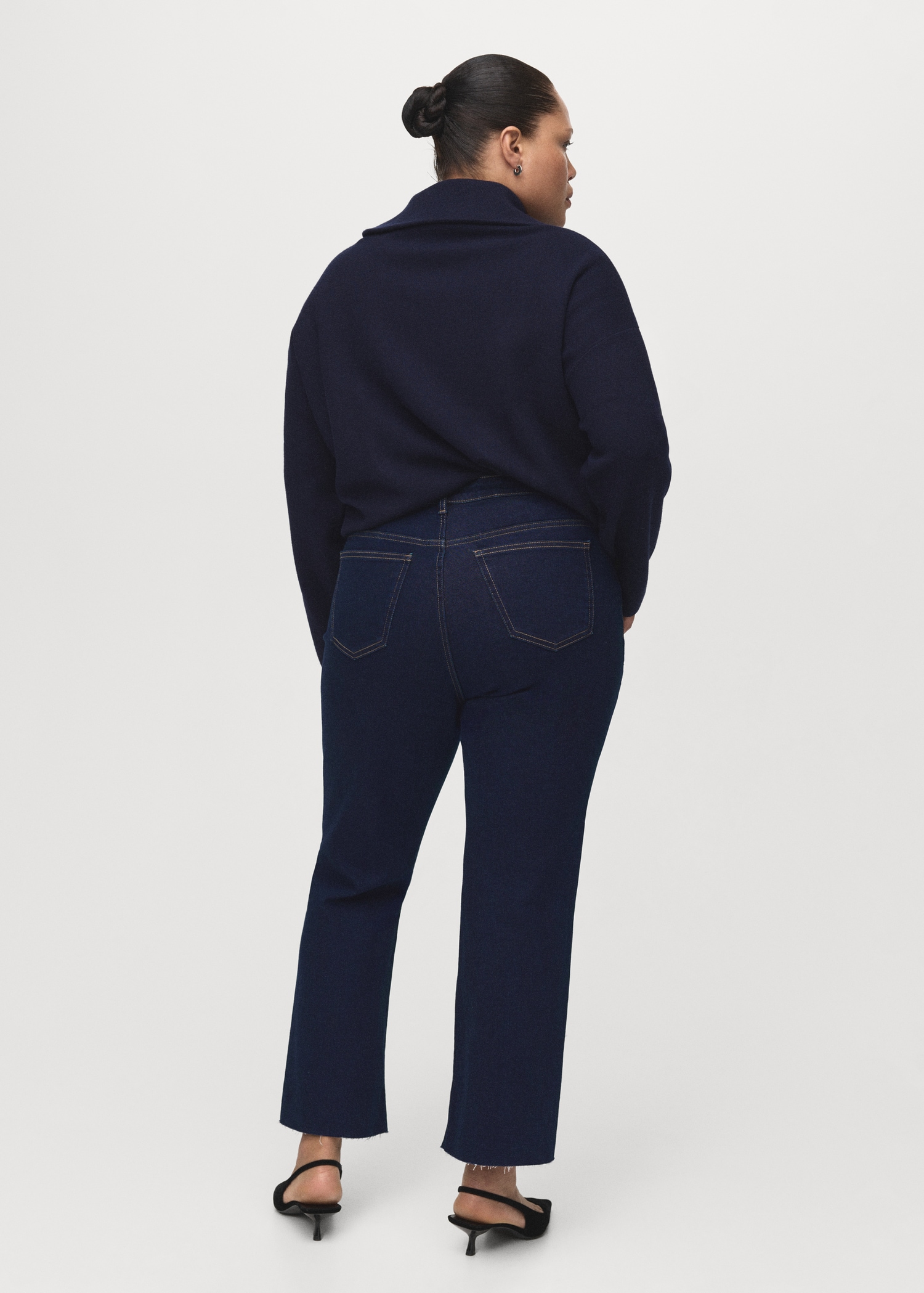 Sienna flared cropped jeans - Details of the article 4