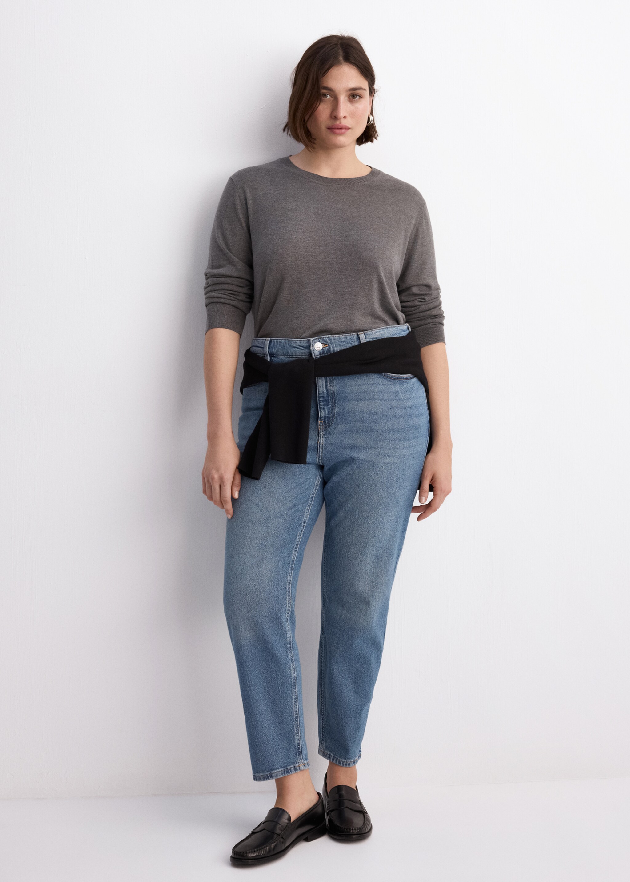 Newmom comfort high-rise jeans - Details of the article 3, Medium Blue. Ref: 27011242-00.