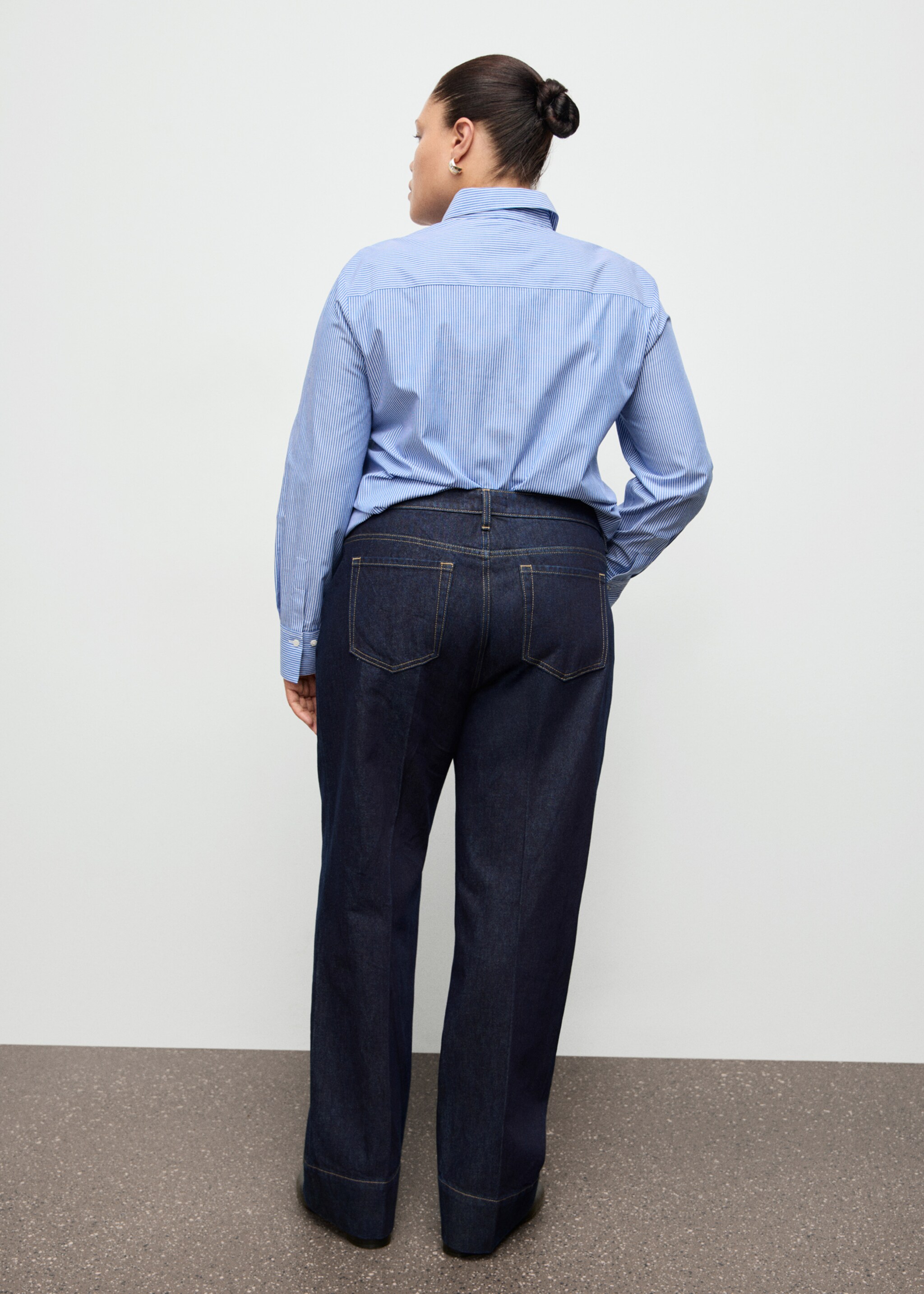 جينز مستقيم بخياطة في الأسفل - تفاصيل المنتج 4, أزرق غامق. Ref: 27011244-00.