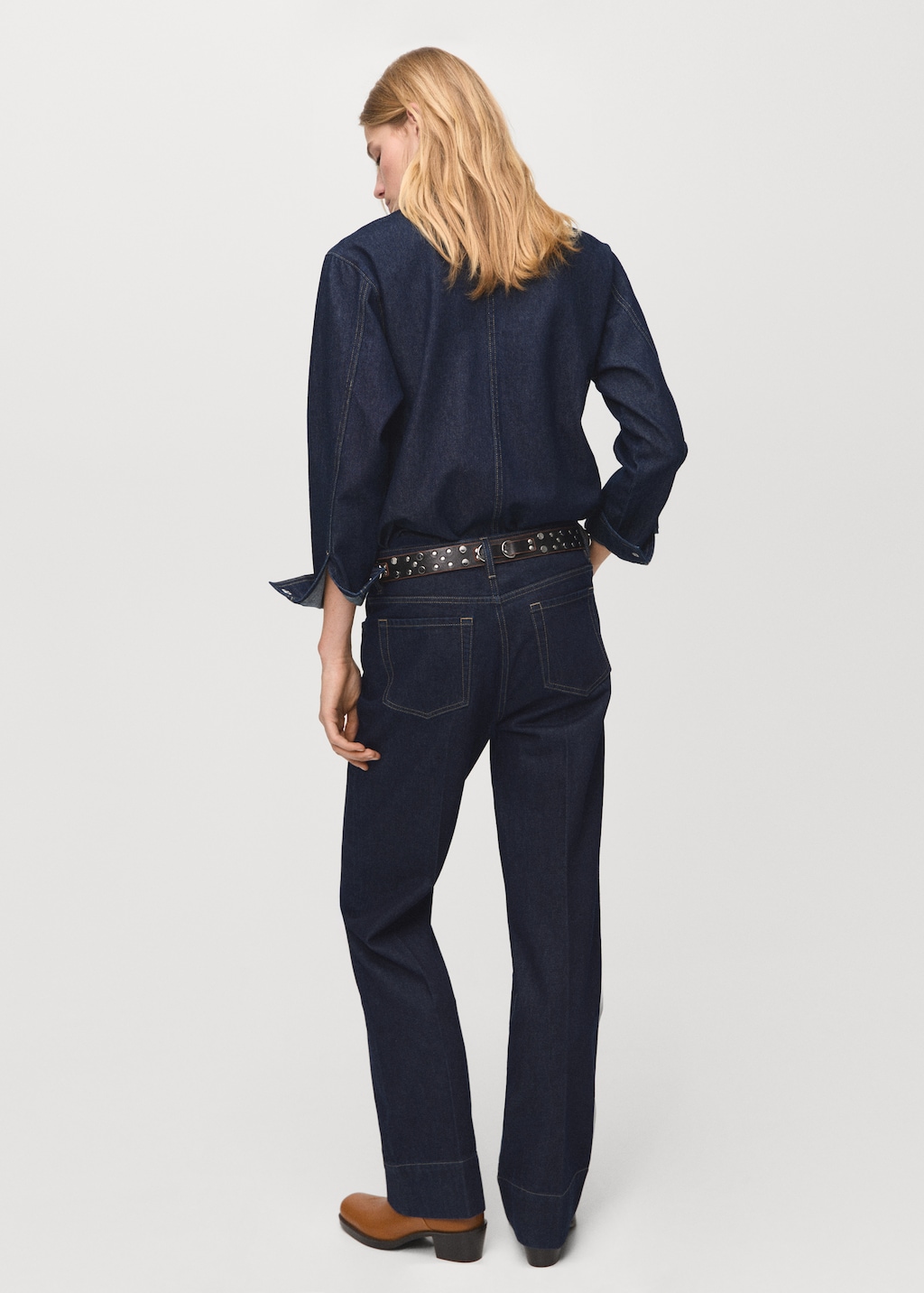 Straight-leg jeans with seam stitching - image 3