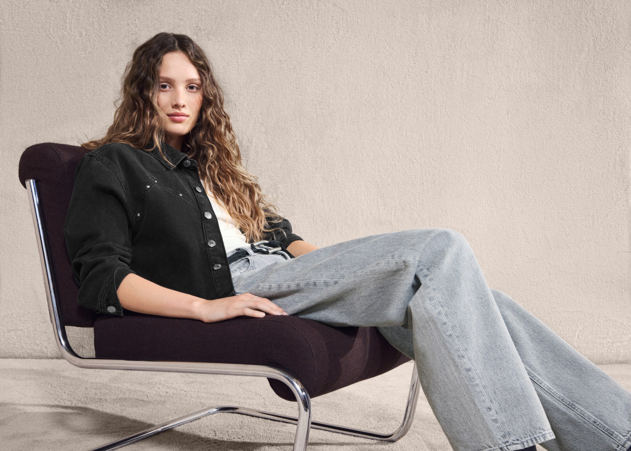 Jeans mit niedriger Taille - Details of the article 6