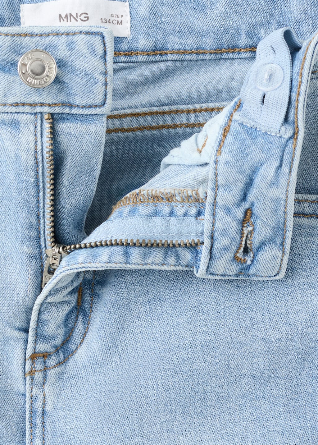 Decorative seam flared jeans