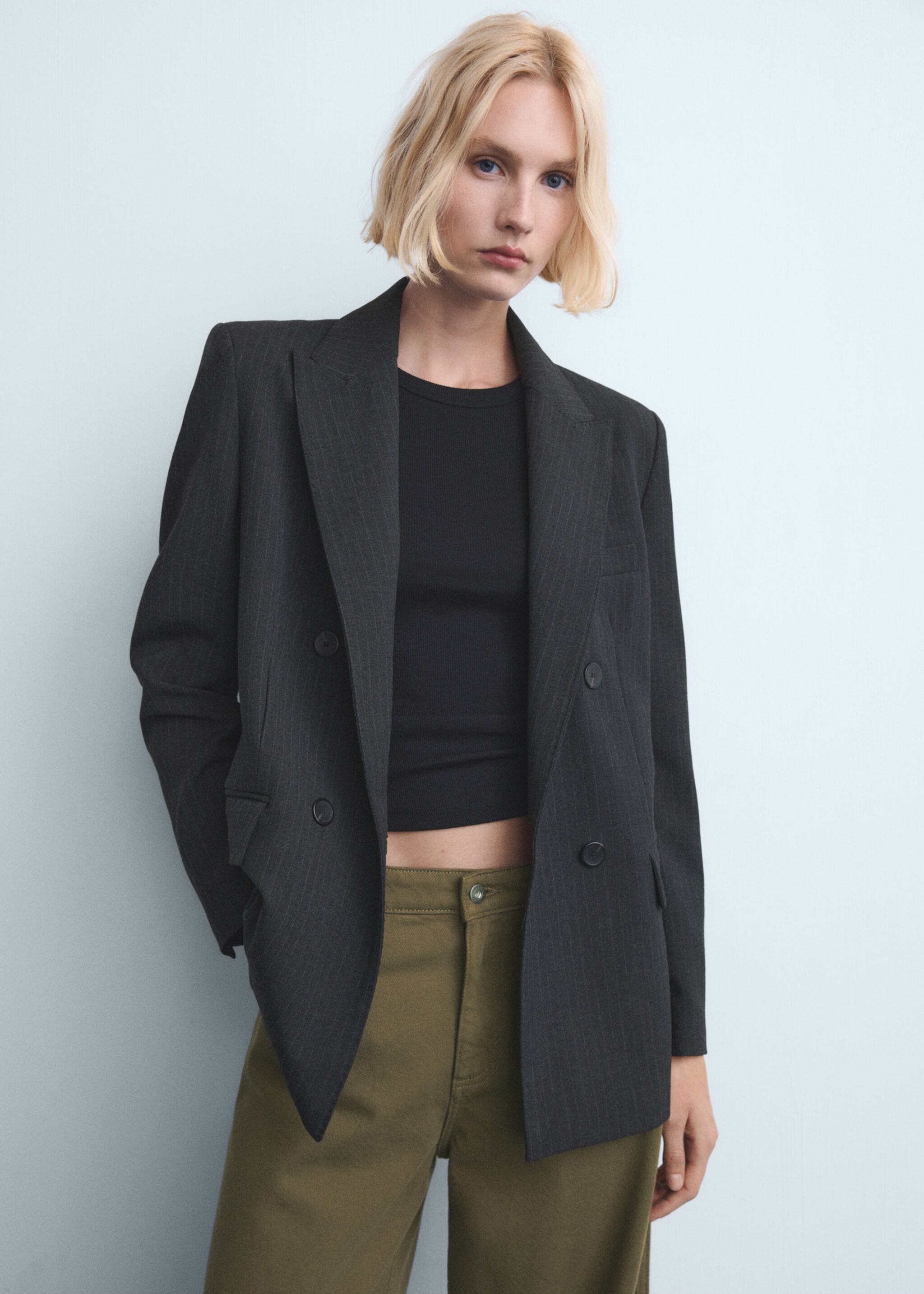 Low-rise balloon jeans - Details of the article 1, Khaki. Ref: 27011271-00.