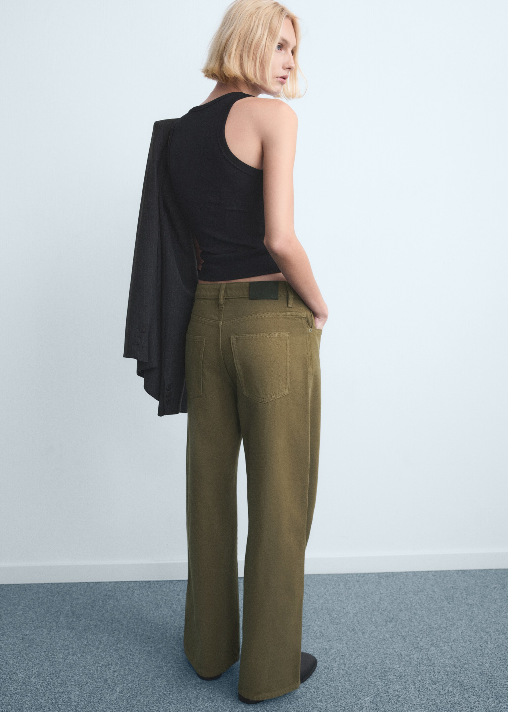 Low-rise balloon jeans - Reverse of the article, Khaki. Ref: 27011271-00.