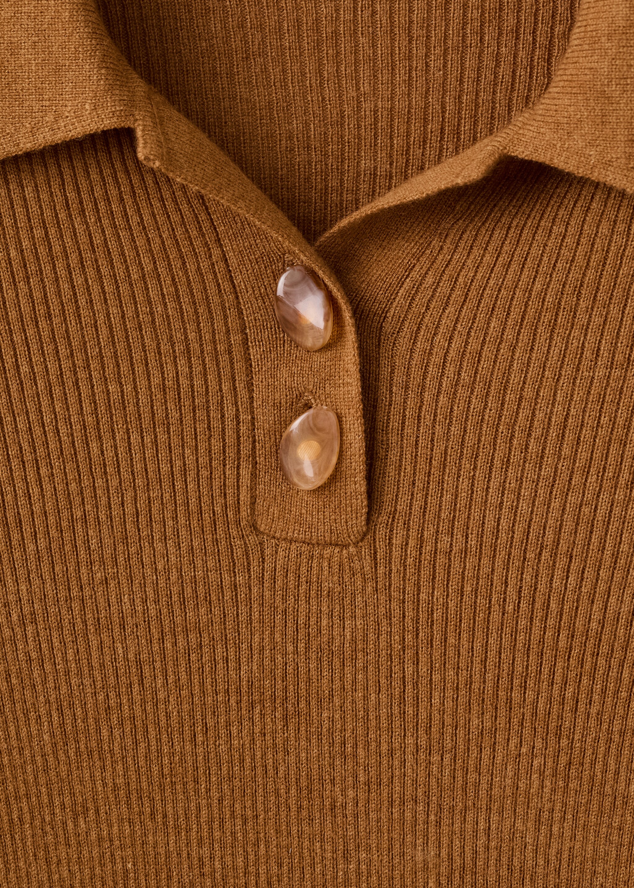 Polo-neck ribbed sweater - Details of the article 8, Tobacco Brown. Ref: 27011277-00.