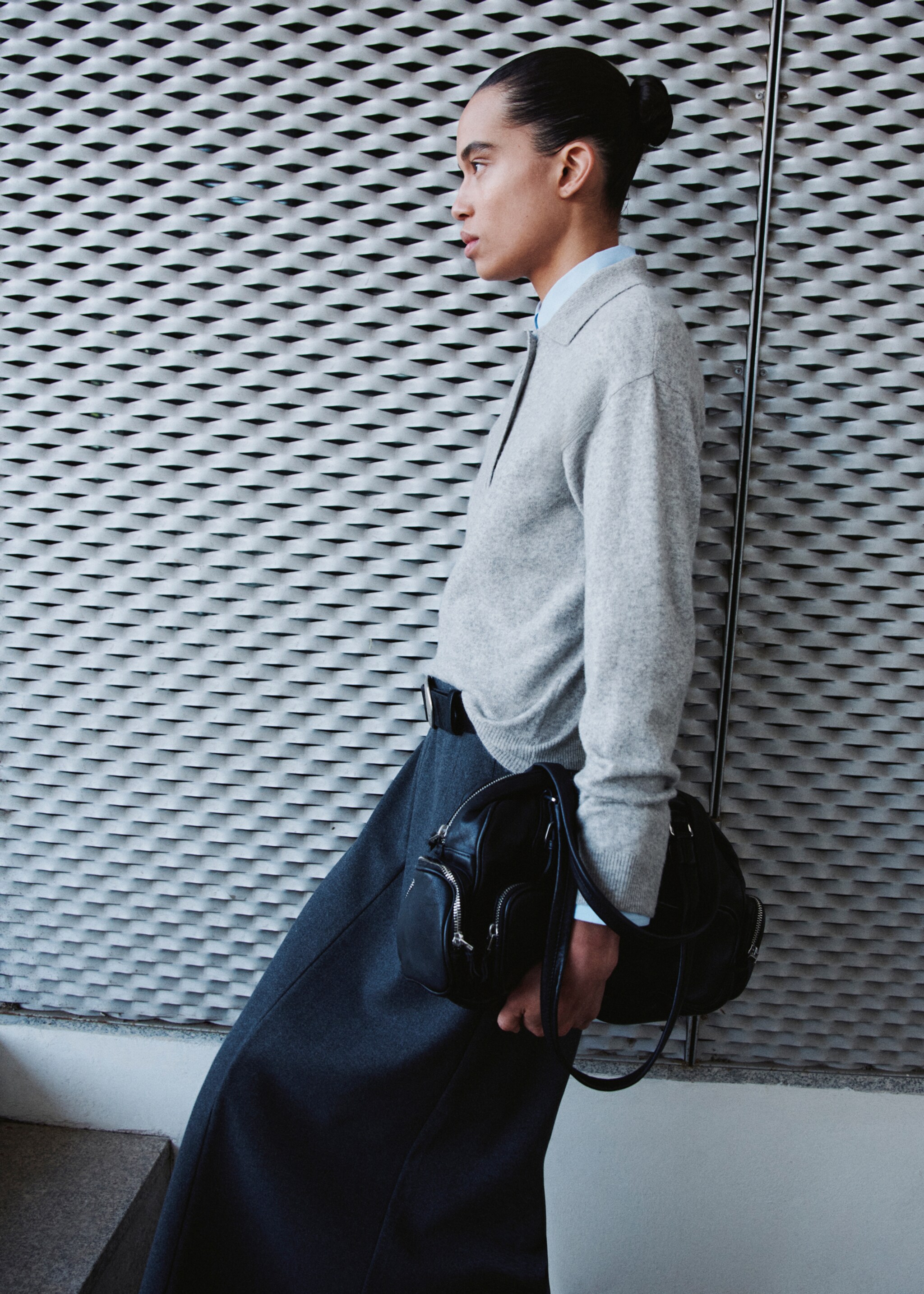 Long-sleeved polo-neck sweater - Details of the article 2, Light Heather Grey. Ref: 27011282-00.