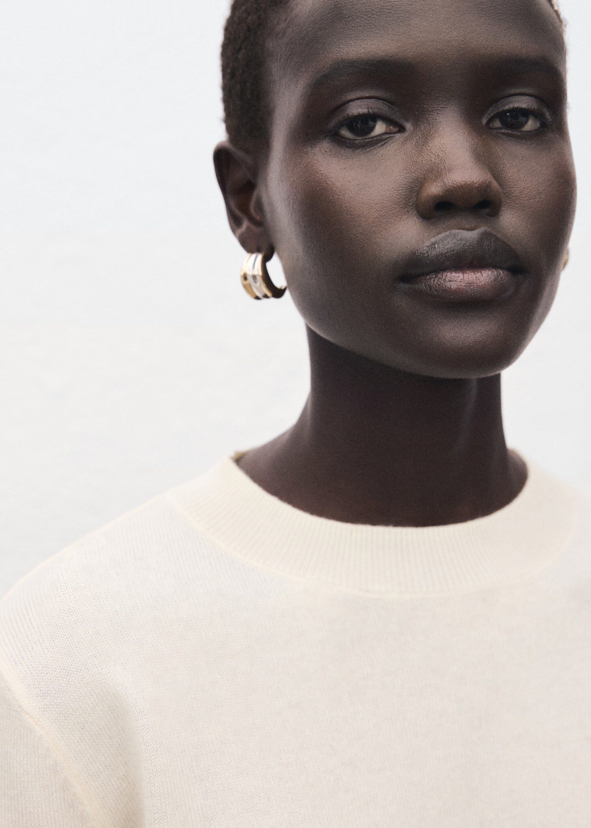 كنزة جيرسي محبوكة برقبة دائرية - تفاصيل المنتج 1, بيج فاتح. Ref: 27011284-00.