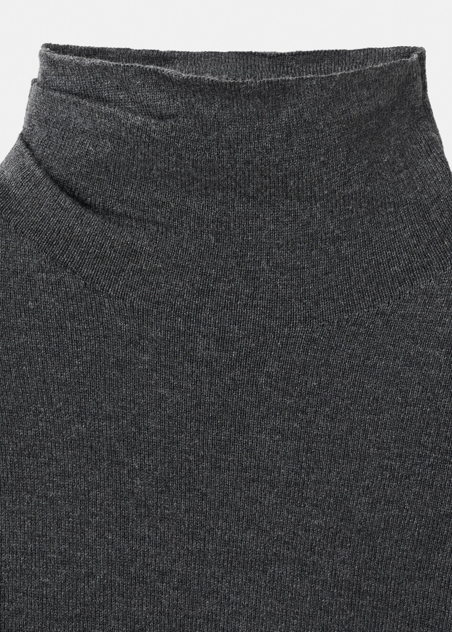 Draped turtleneck sweater - Details of the article 8