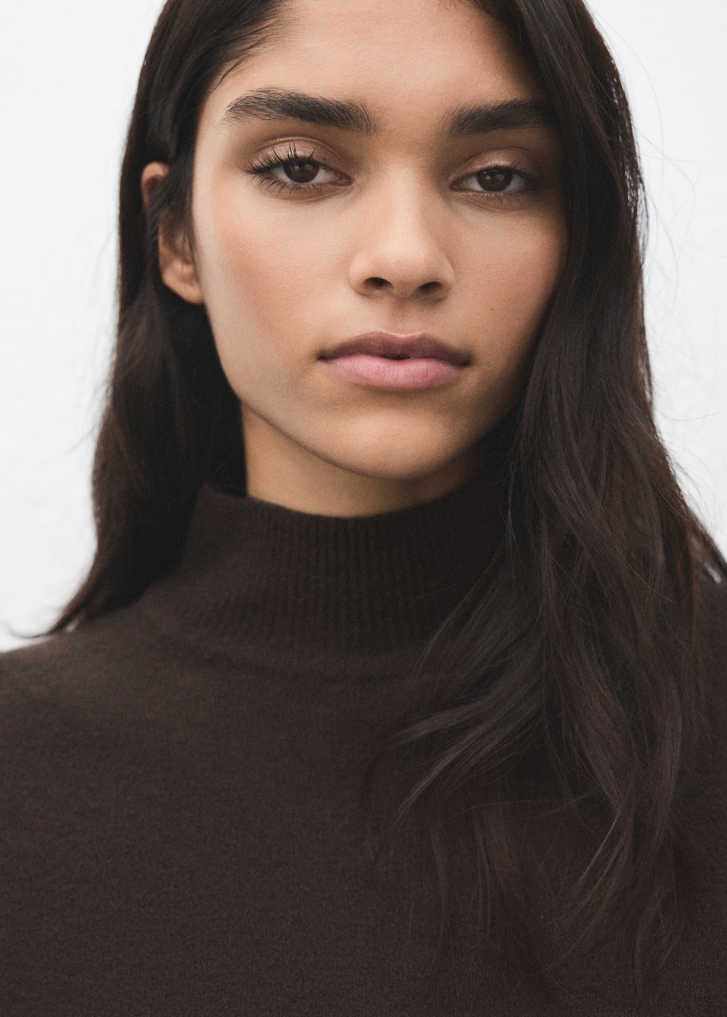 Mango Sweater with buttoned cuffs and perkins collar