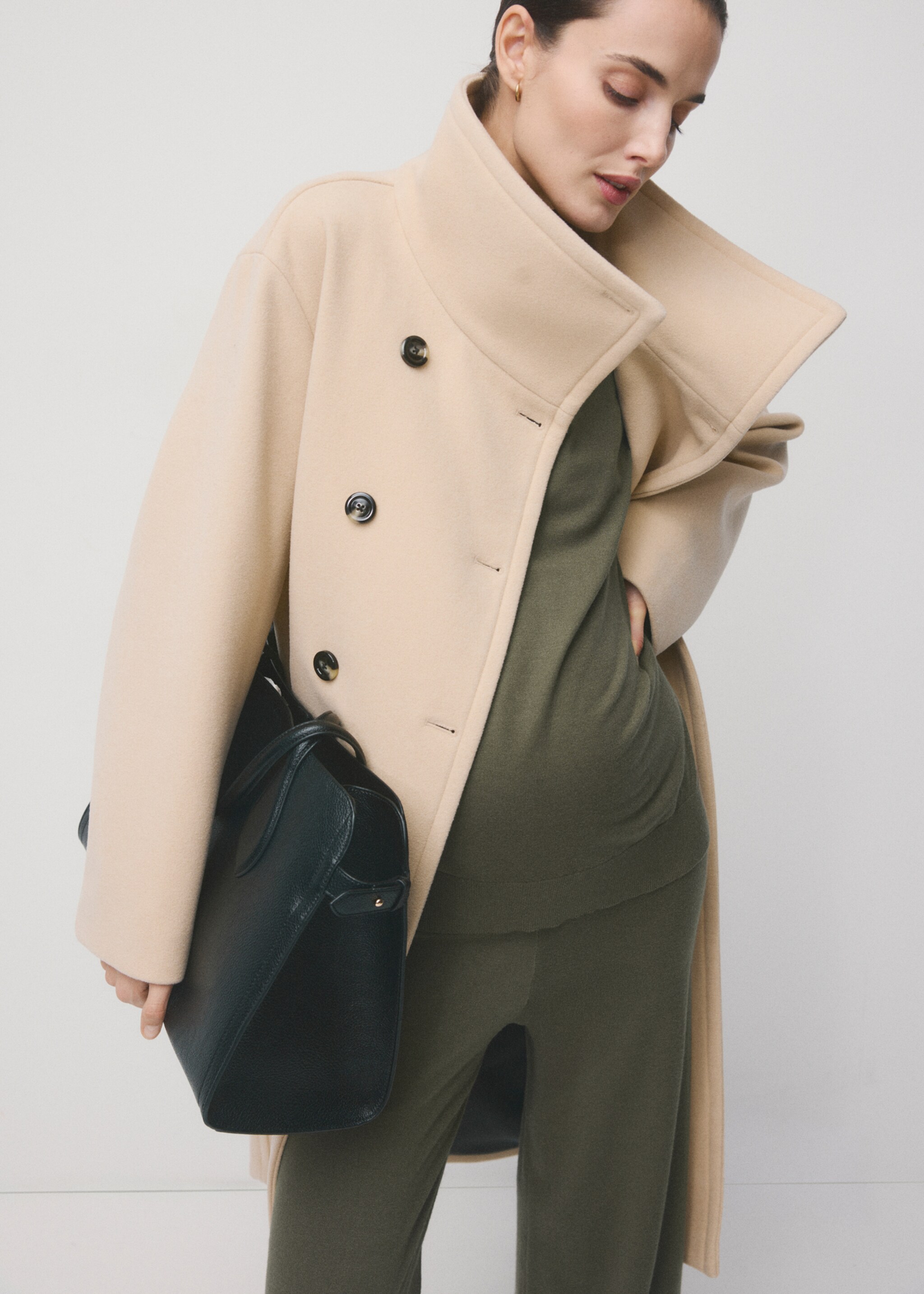 Gathered perkins-neck sweater - Details of the article 2, Khaki. Ref: 27011291-00.