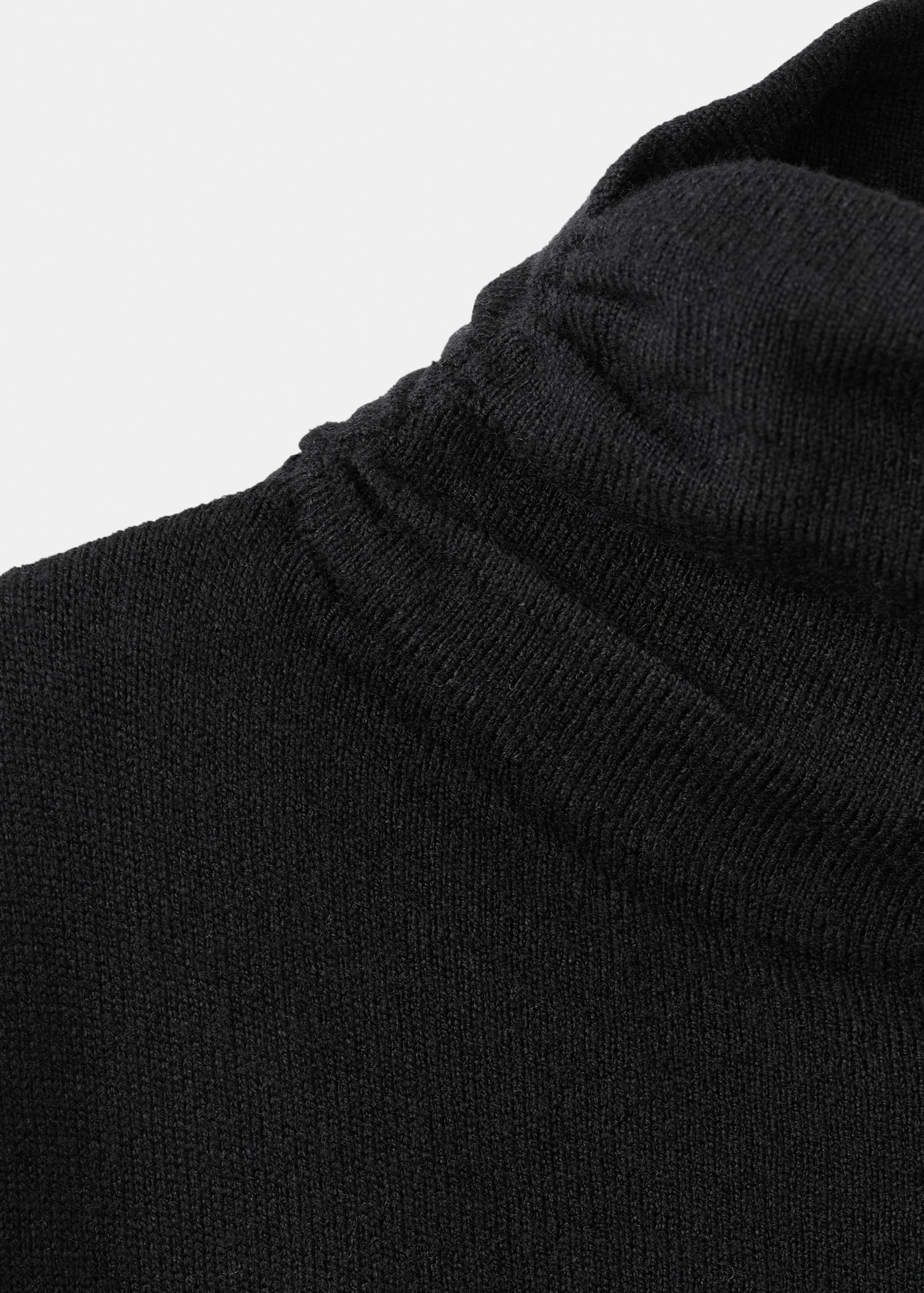 Gathered perkins-neck sweater - Details of the article 8