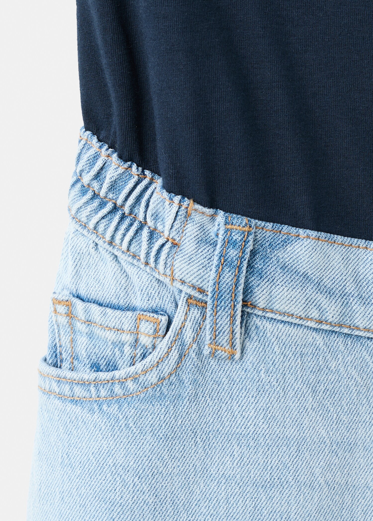 Maternity Straight Jeans - Details of the article 8