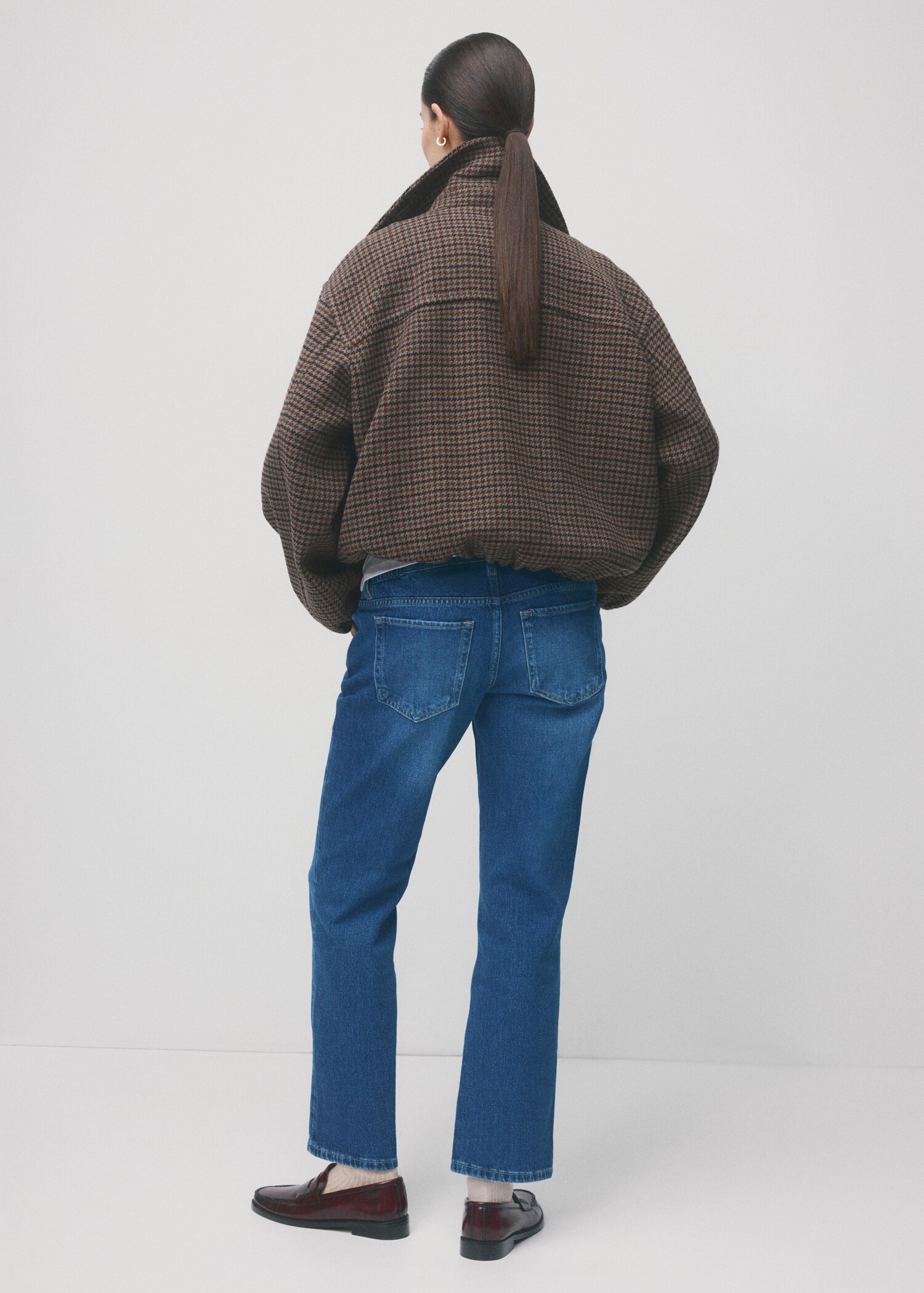 Rechte positiejeans - Achterkant van het artikel