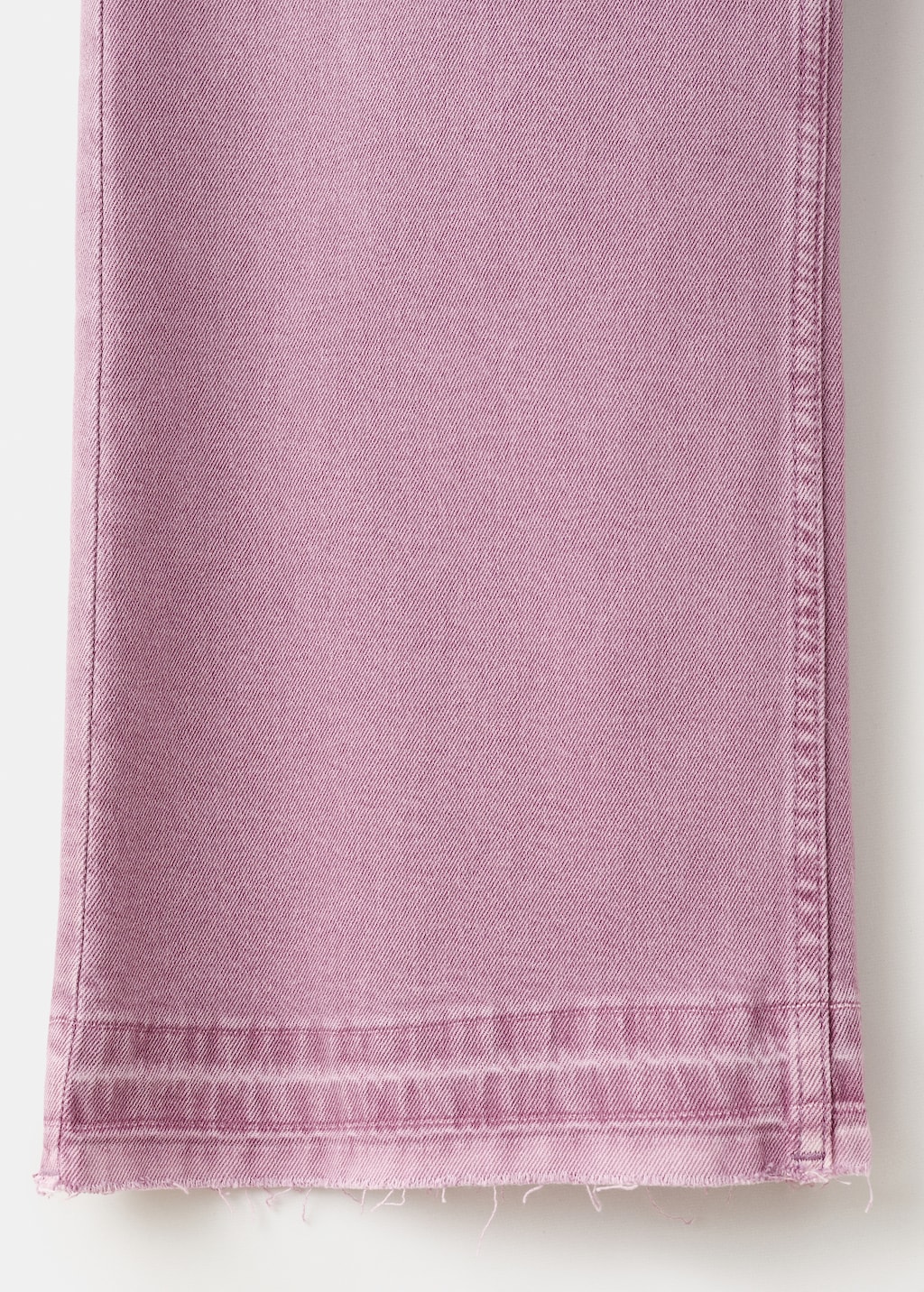 Frayed hem straight jeans