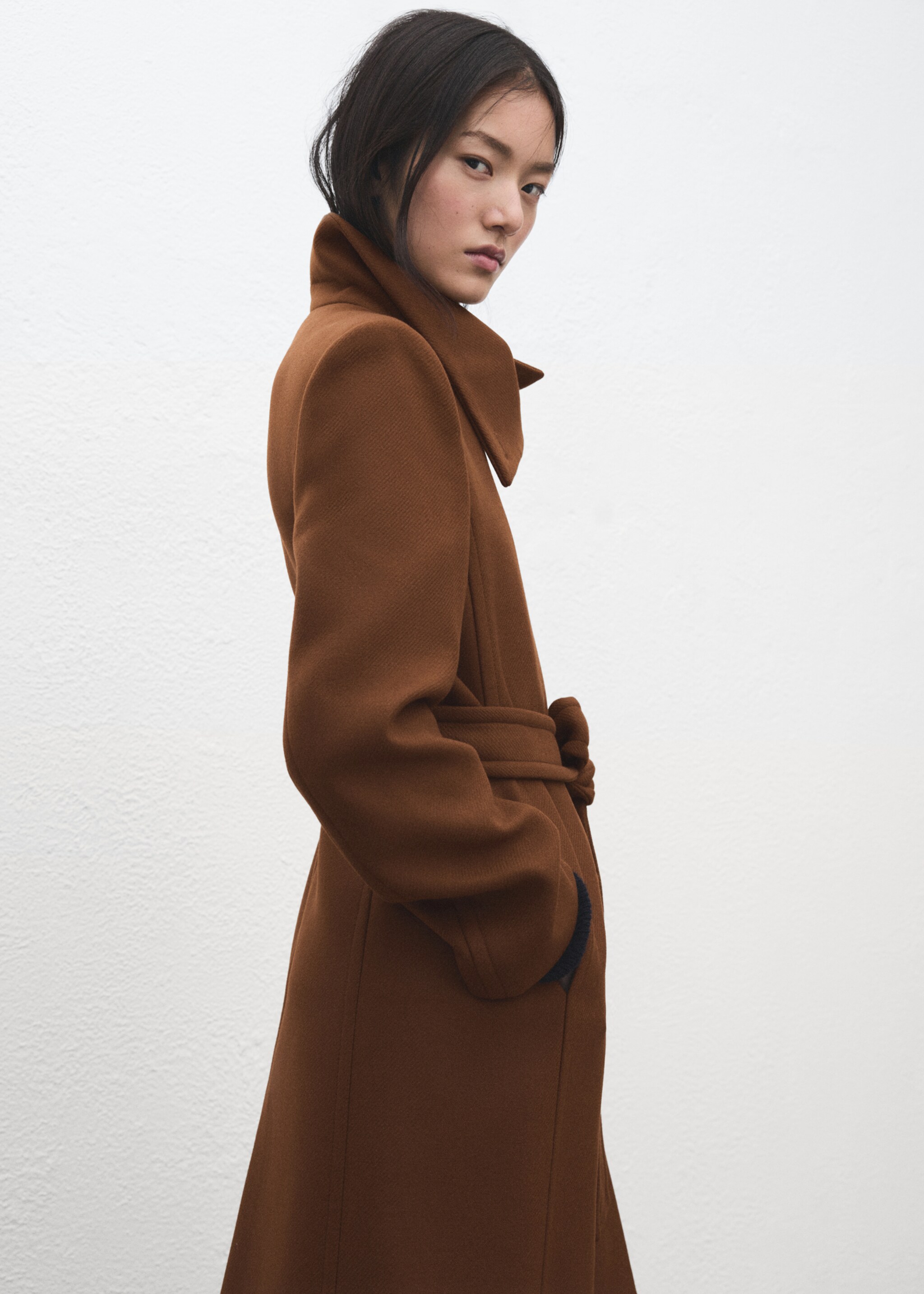 Manteco wool coat with belt - Details of the article 2, Medium Brown. Ref: 27011305-00.