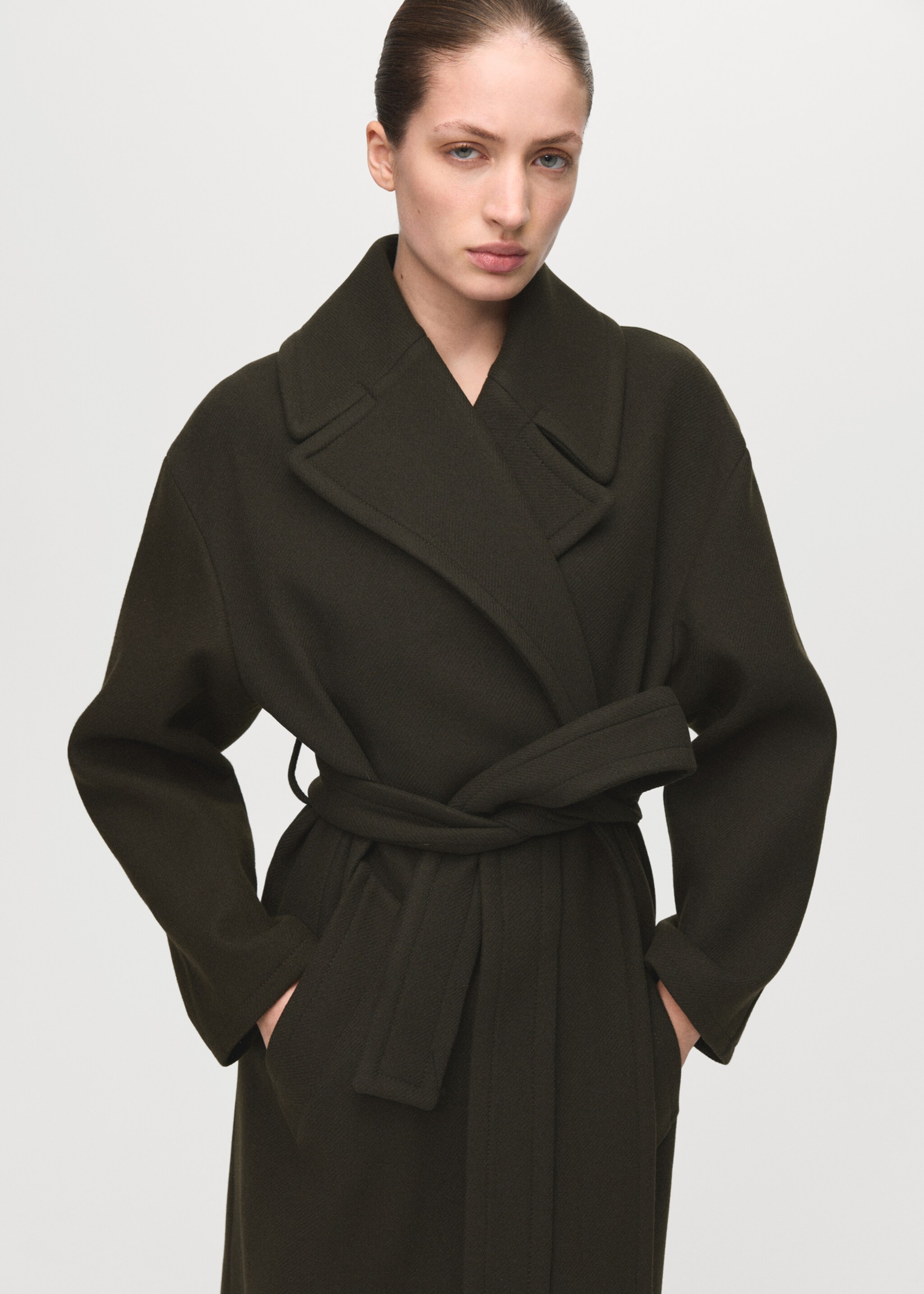 Manteco wool coat with belt - Medium plane, Khaki. Ref: 27011307-00.