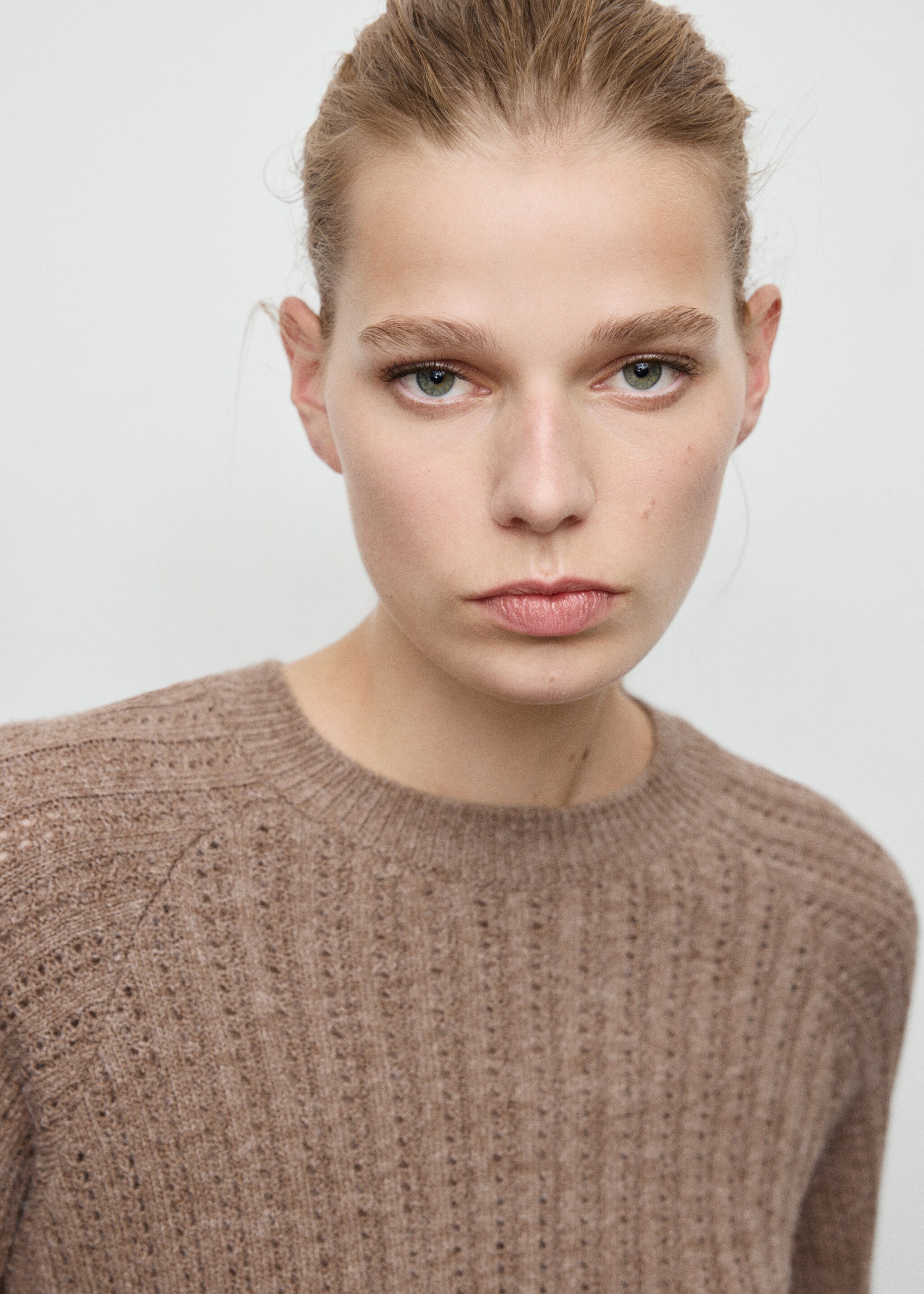 Jersey punto calado - Detalle del artículo 1, Marrón. Ref: 27011313-00.