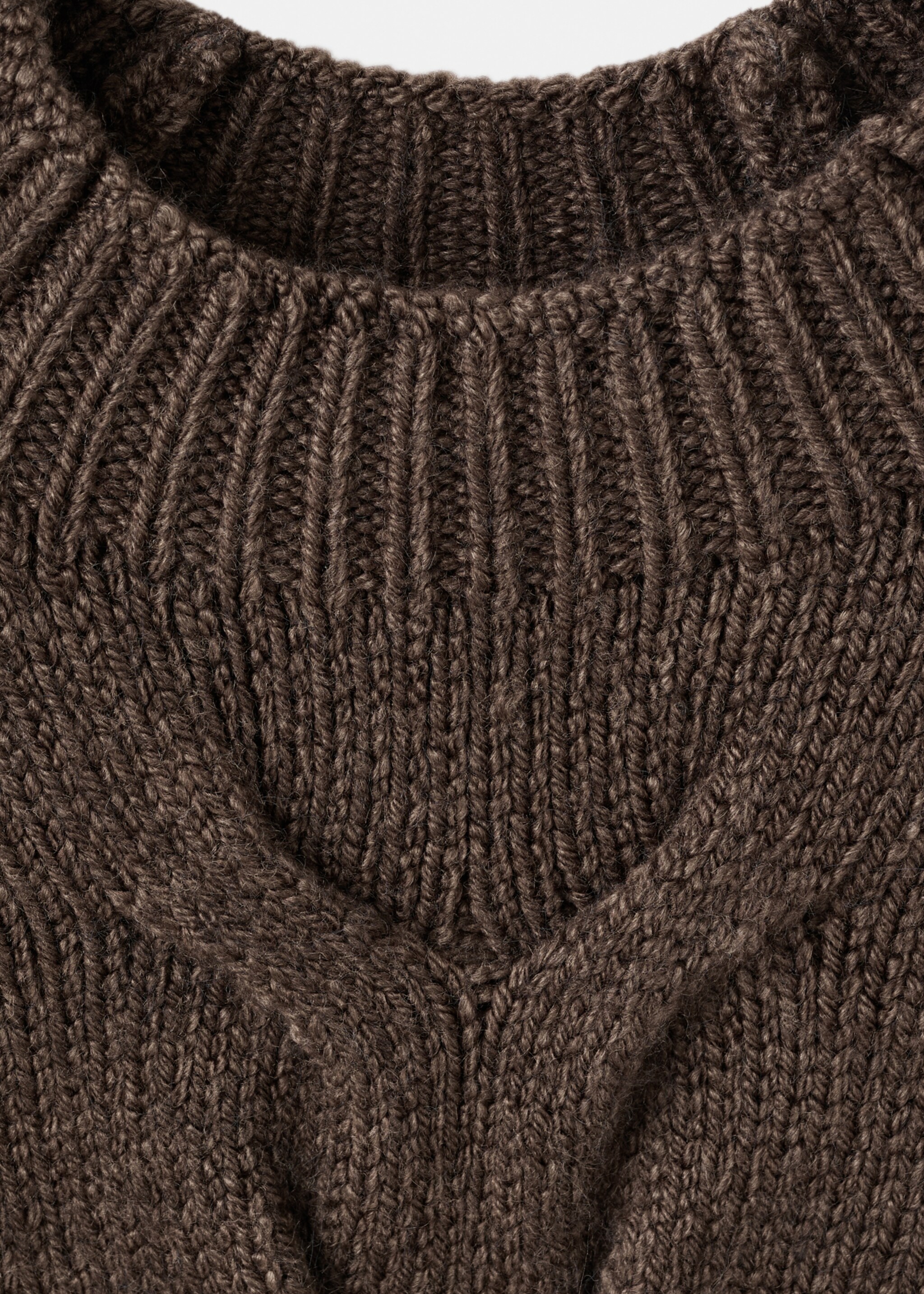Braided sweater with perkins neck - Details of the article 8, Brown. Ref: 27011314-00.