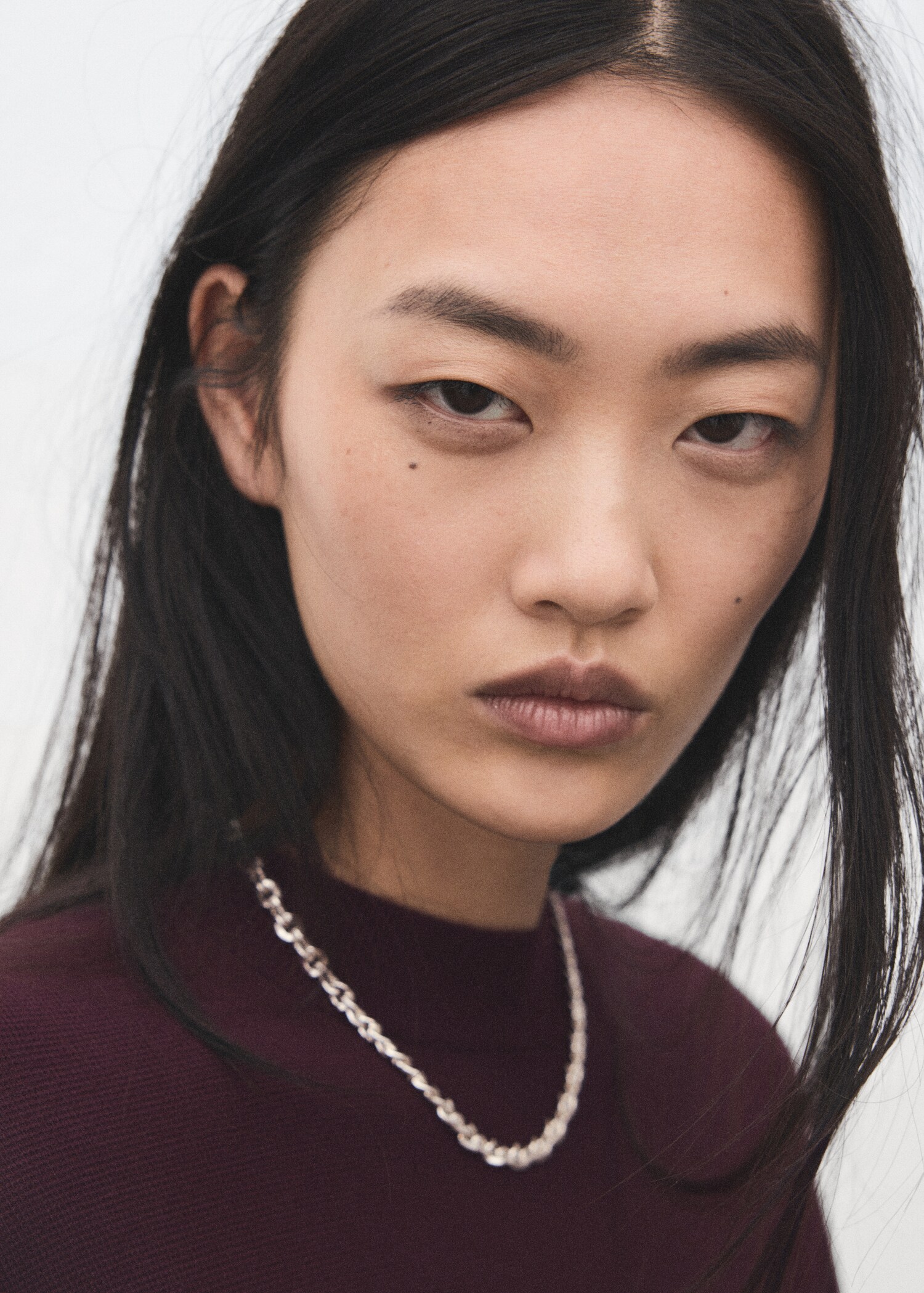 Round-neck knitted sweater - Details of the article 1