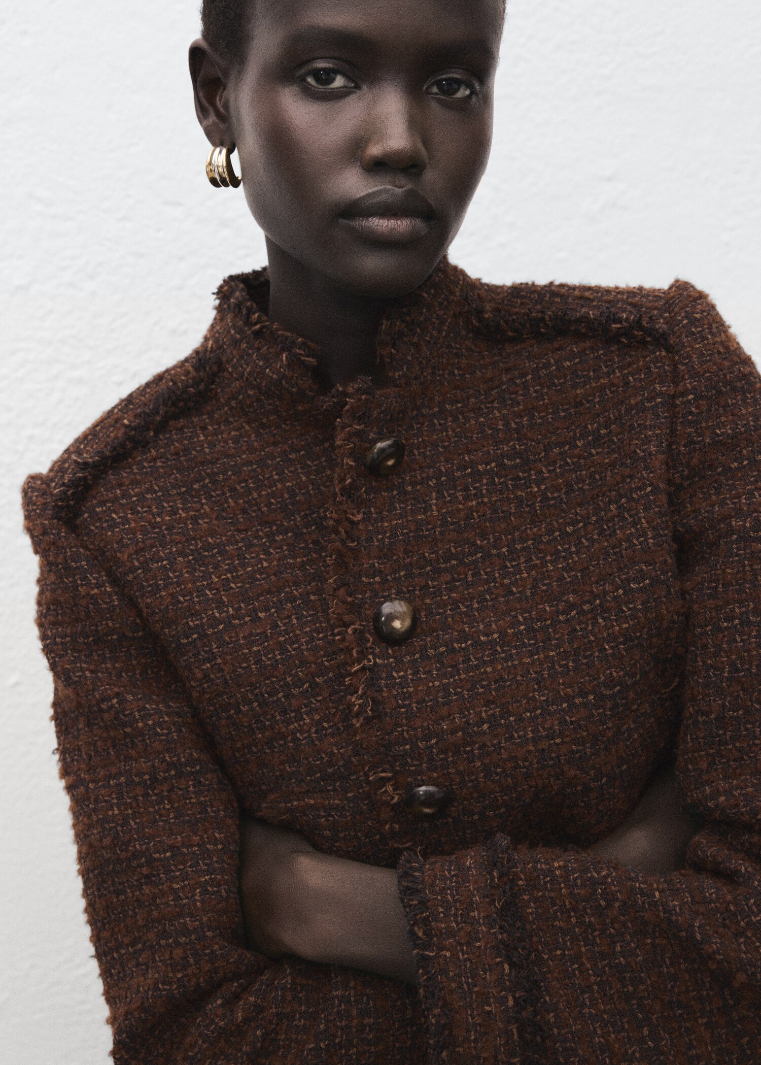 Tweed jacket with frayed ends - Details of the article 1
