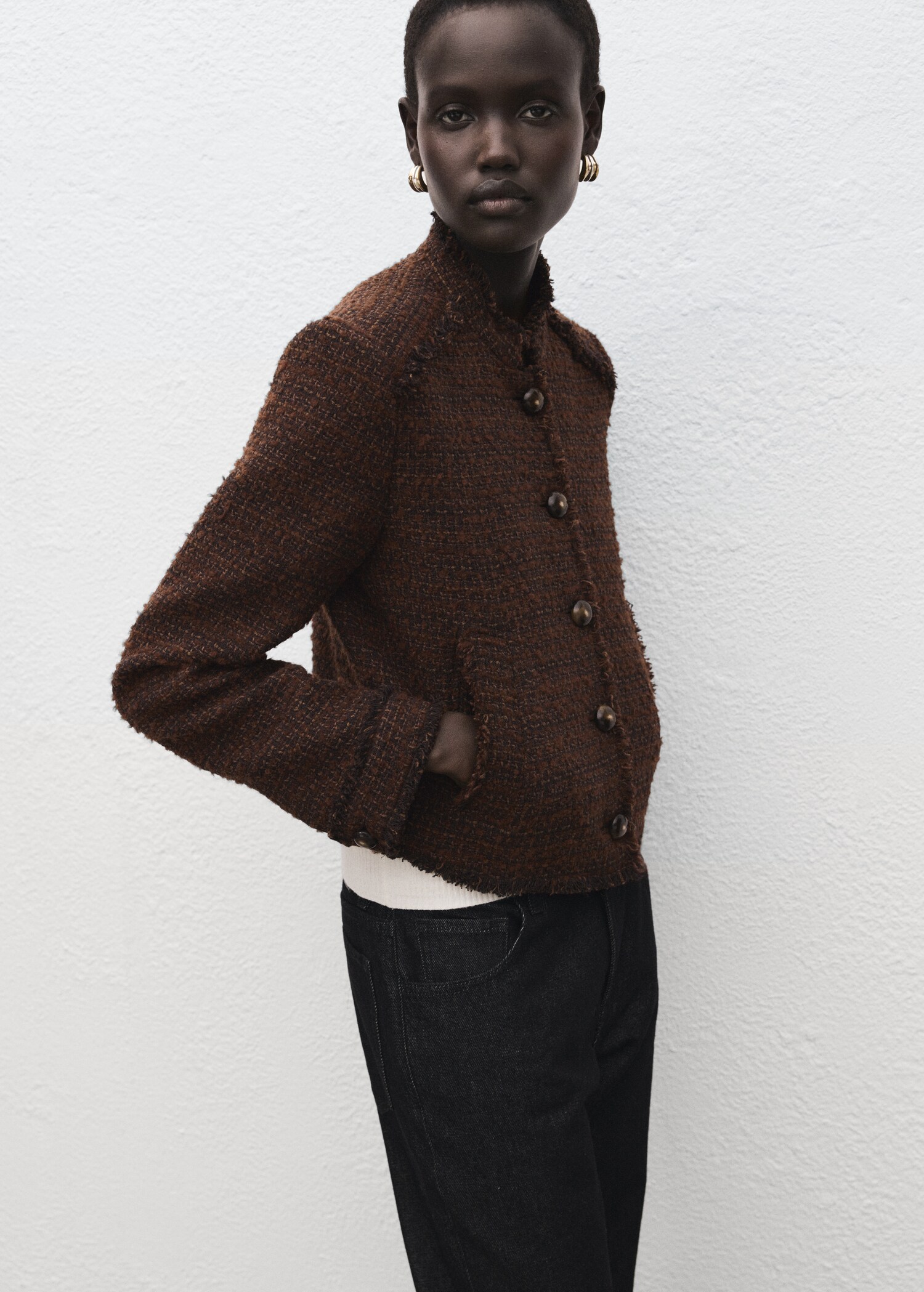 Tweed jacket with frayed ends - Details of the article 2