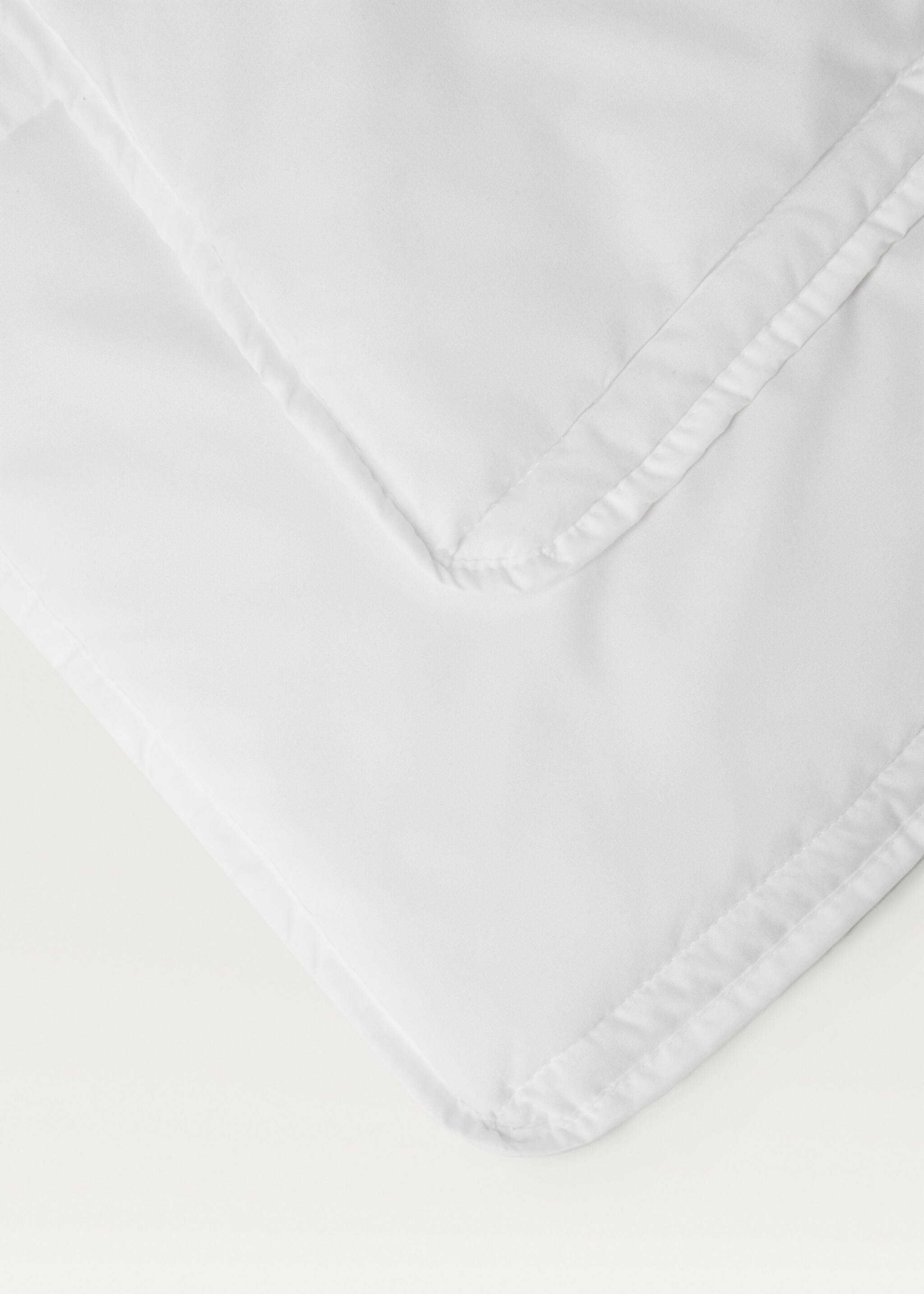 125gr/m2 microfibre duvet filling for 135/140cm bed - Details of the article 2, White. Ref: 27011327-00.