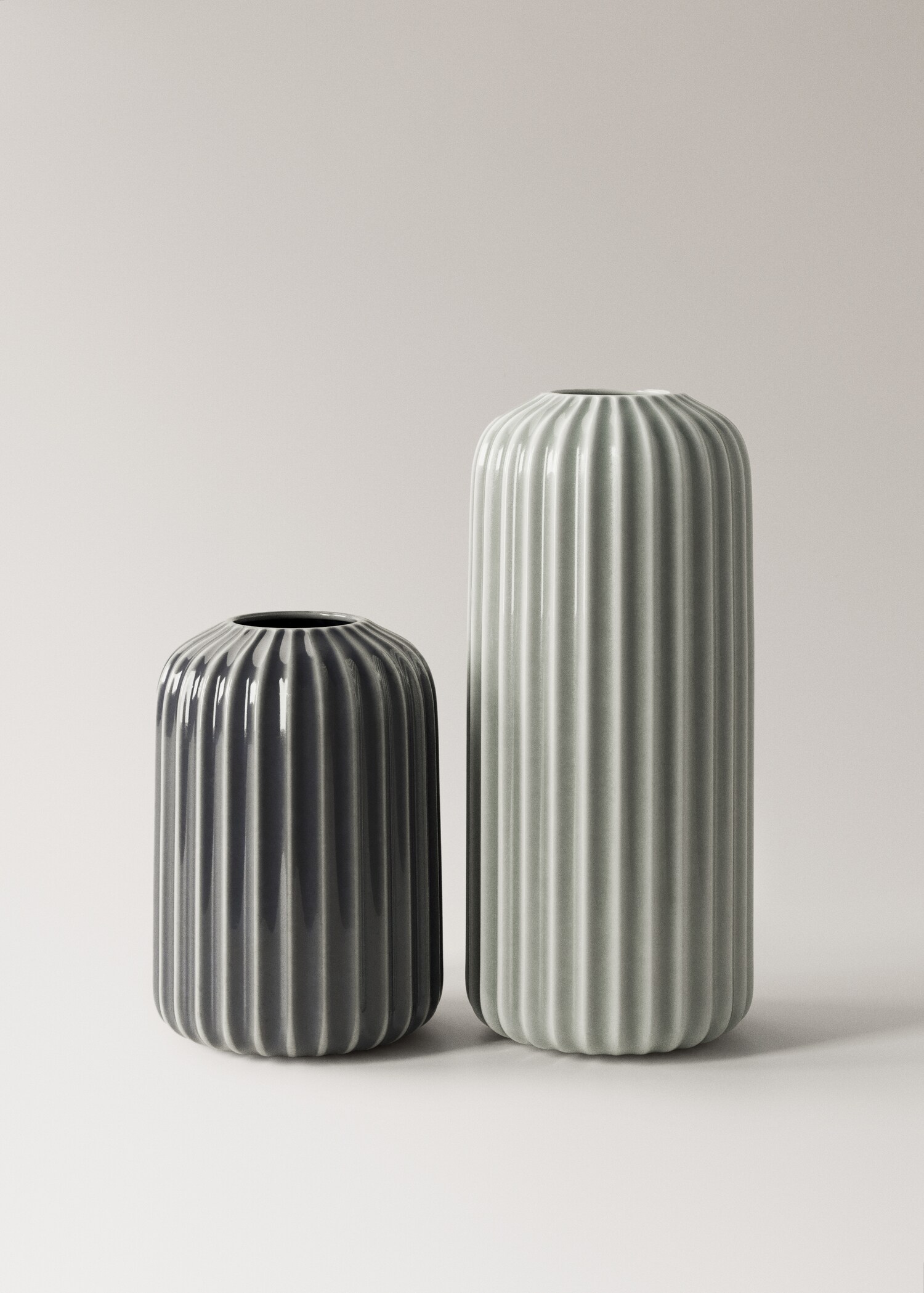 Hög stengodsvas med linjer - Detaljer om artikeln 3