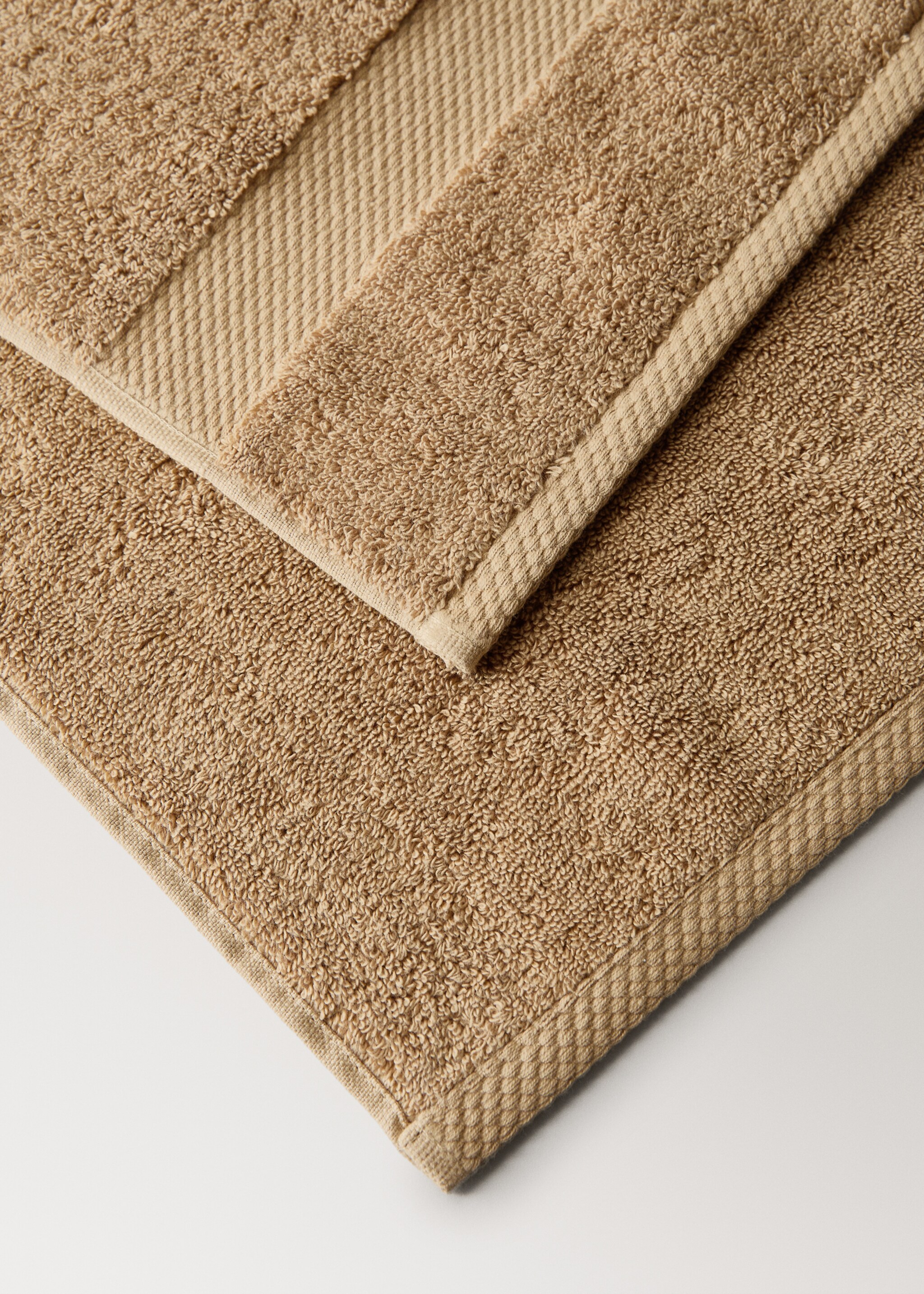 Extra-soft cotton hand towel - Details of the article 1, Medium Brown. Ref: 27011539-00.