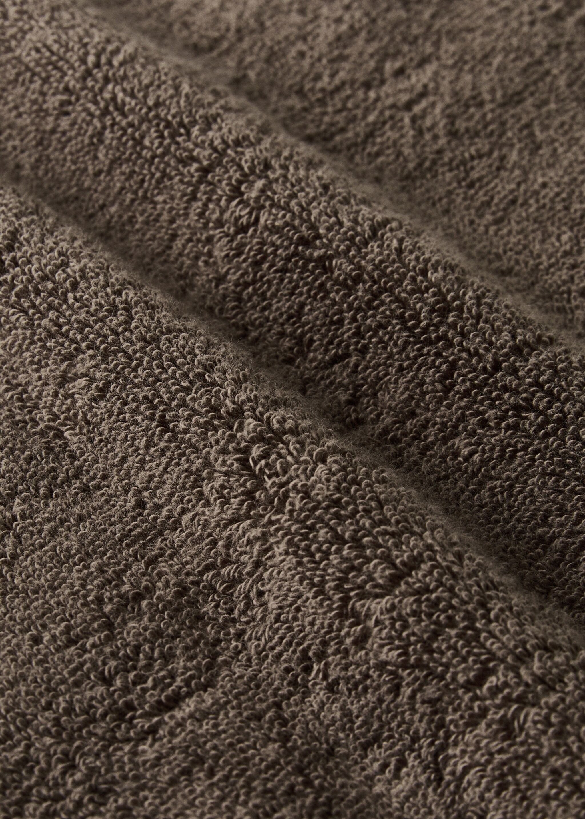 Extra-soft cotton hand towel - Details of the article 1, Brown. Ref: 27011539-00.