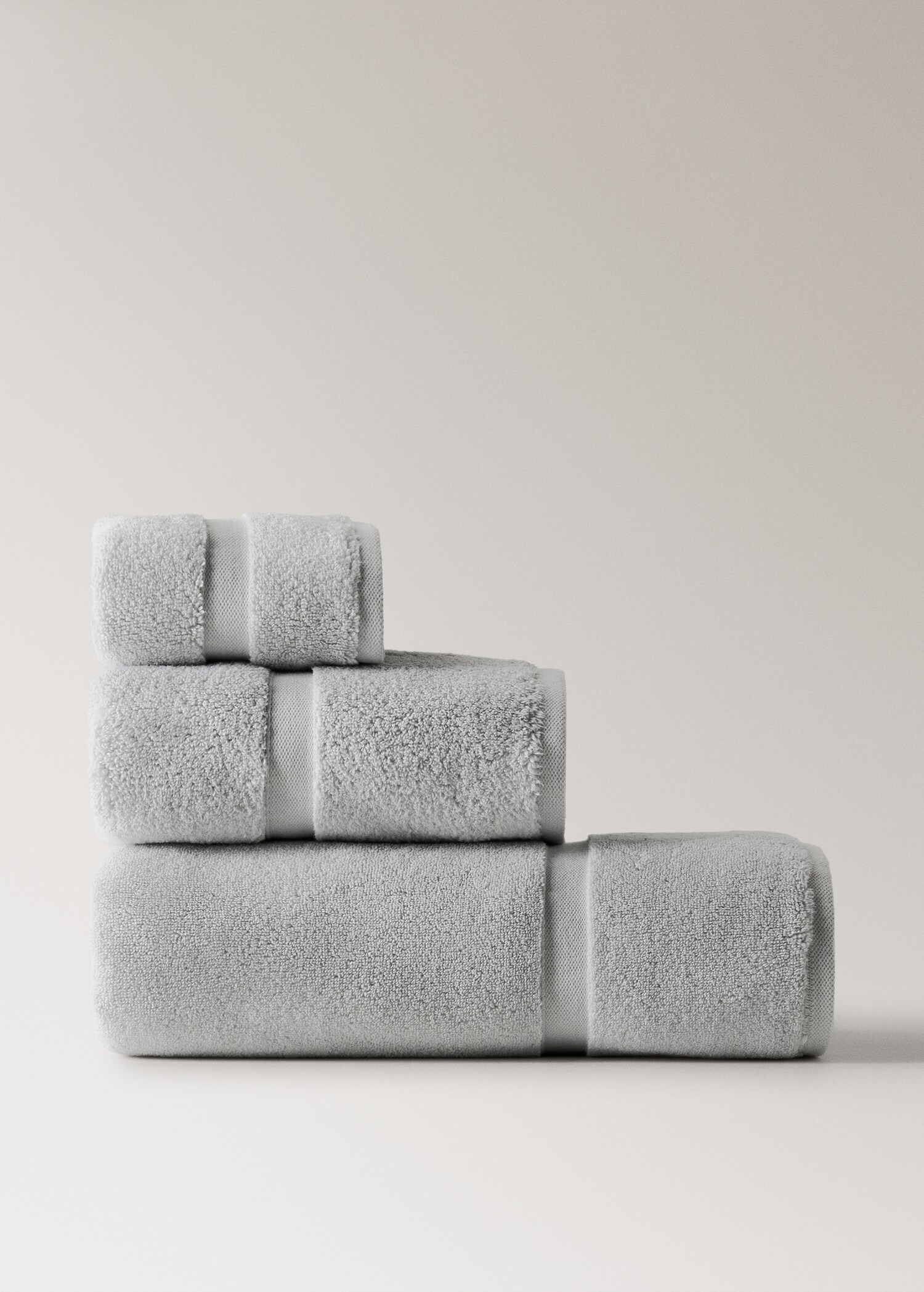 Extra-soft bathroom towel - Article without model