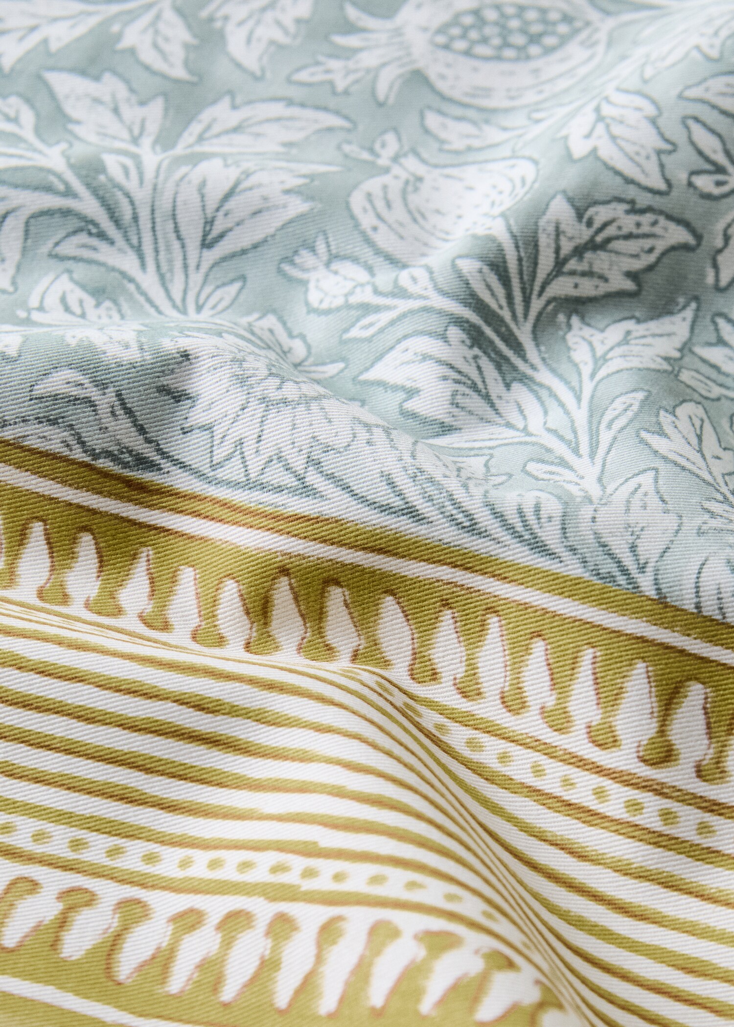 Бавовняна скатертина з блочним принтом, на 6–8 персон - Детальніше про товар 2