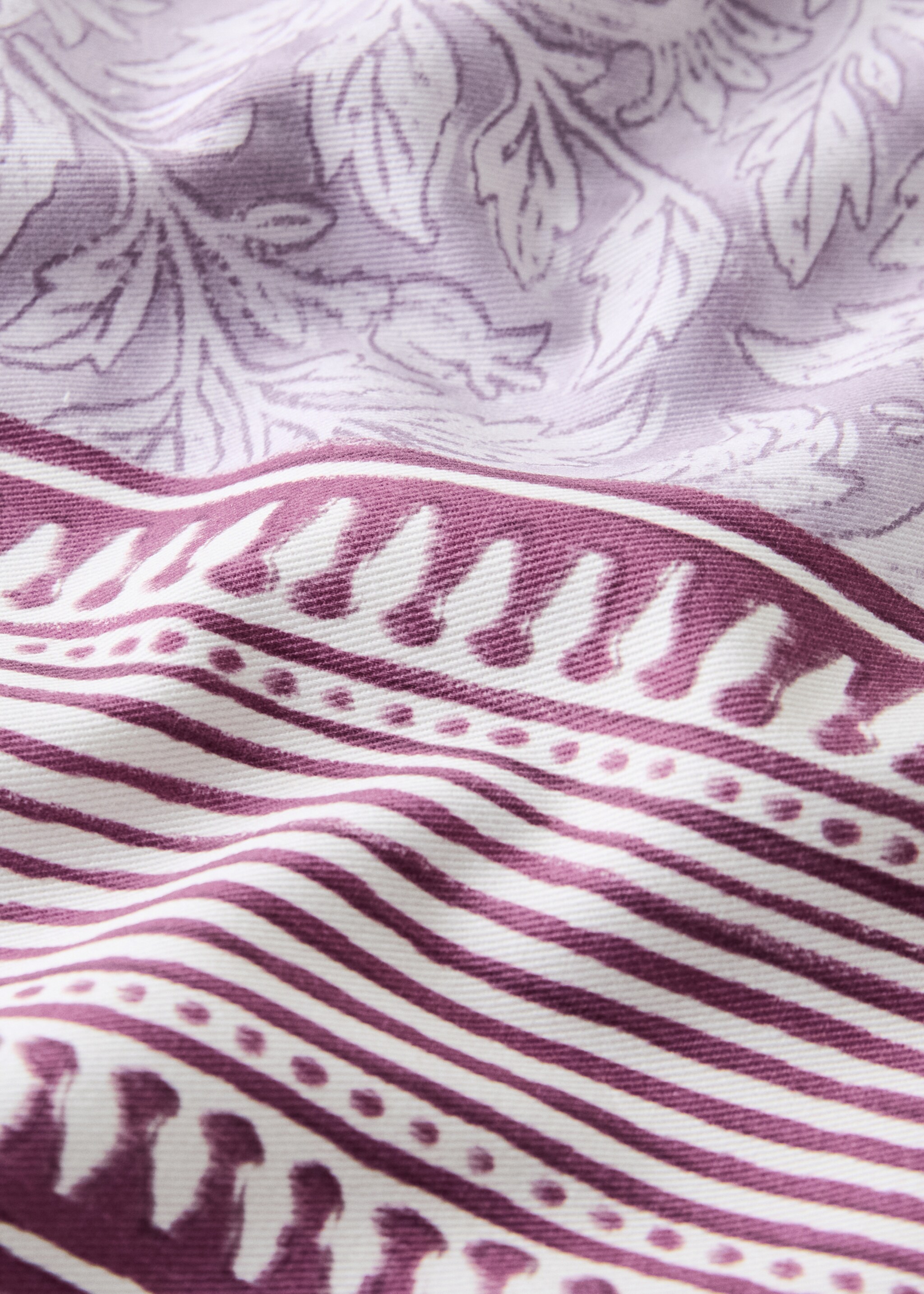 Blockprint style cotton tablecloth for 6 to 8 guests - Details of the article 2, Lilac. Ref: 27011565-00.