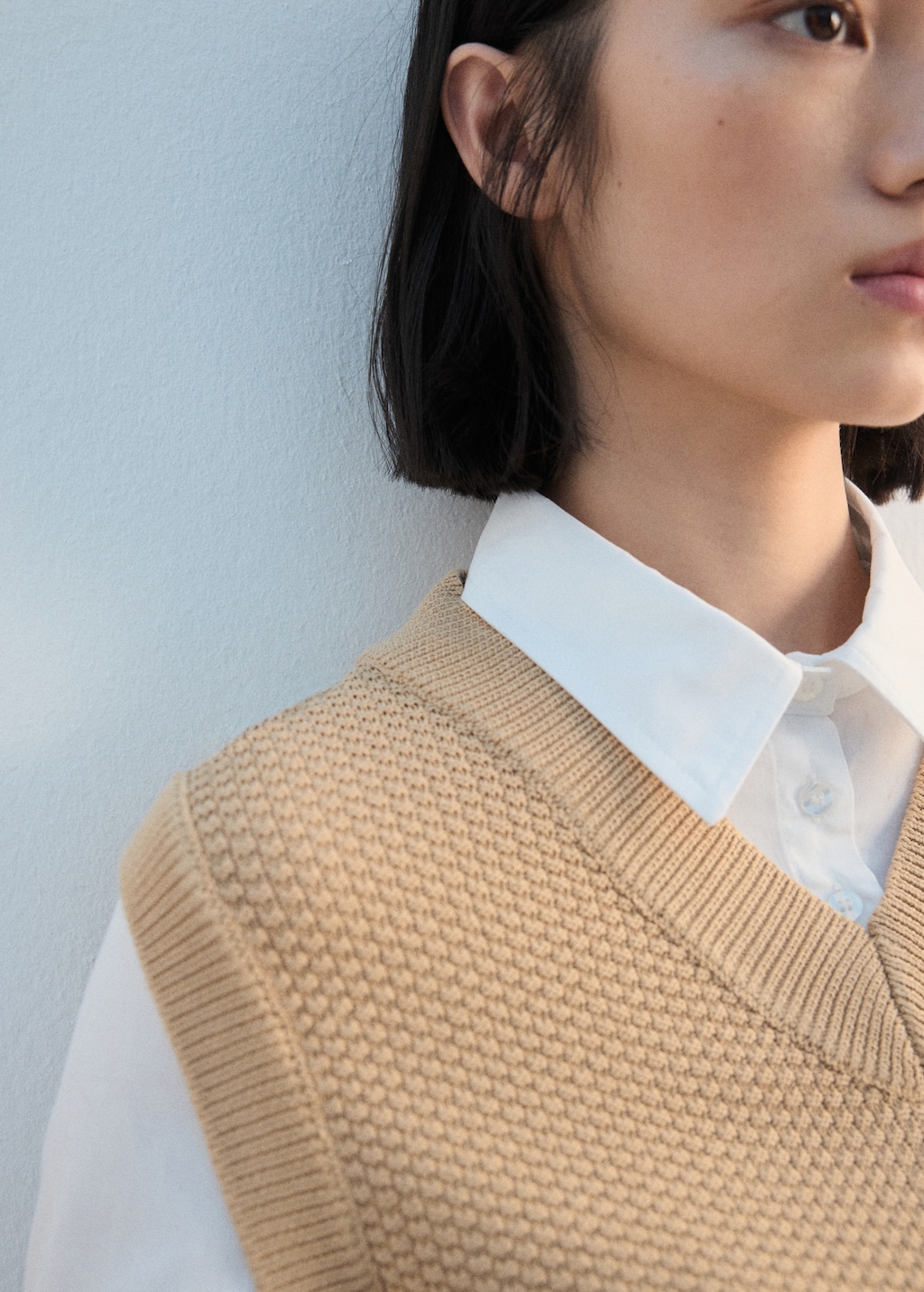 Mixed V-neck sweater