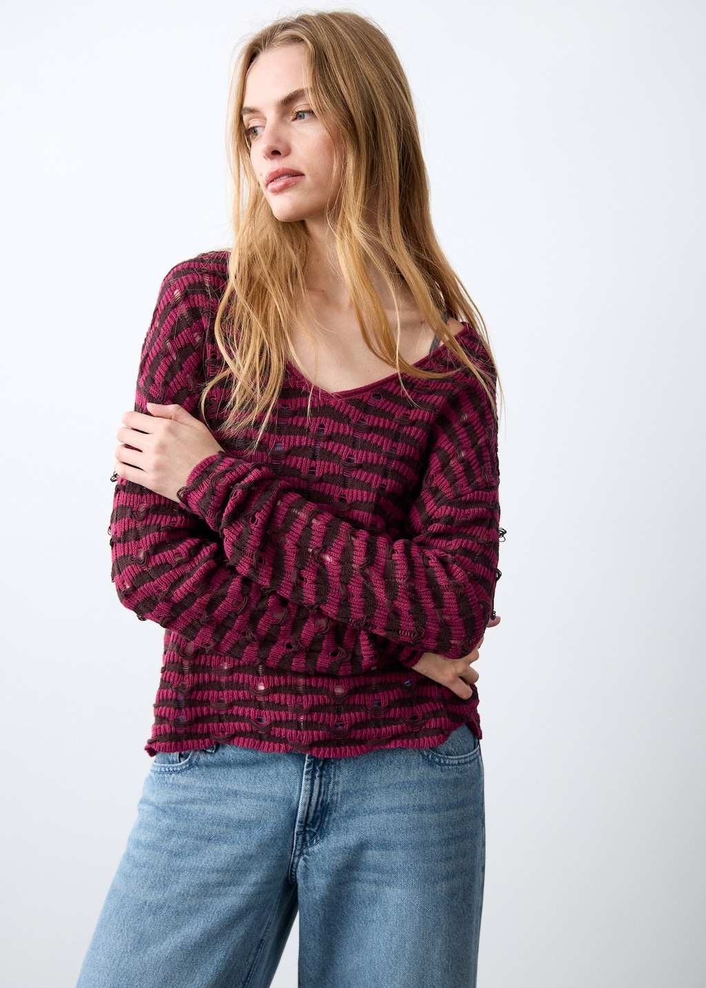 Knit sweater with lace pattern