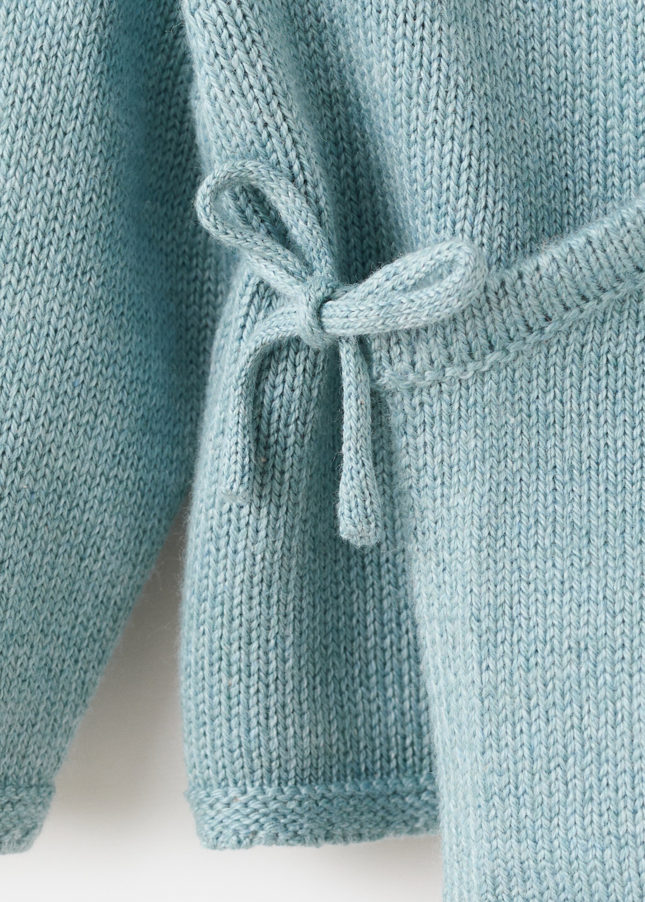 Zweireihiger Strick-Cardigan - Detail des Artikels 0, Grün. Ref: 27012549-00.