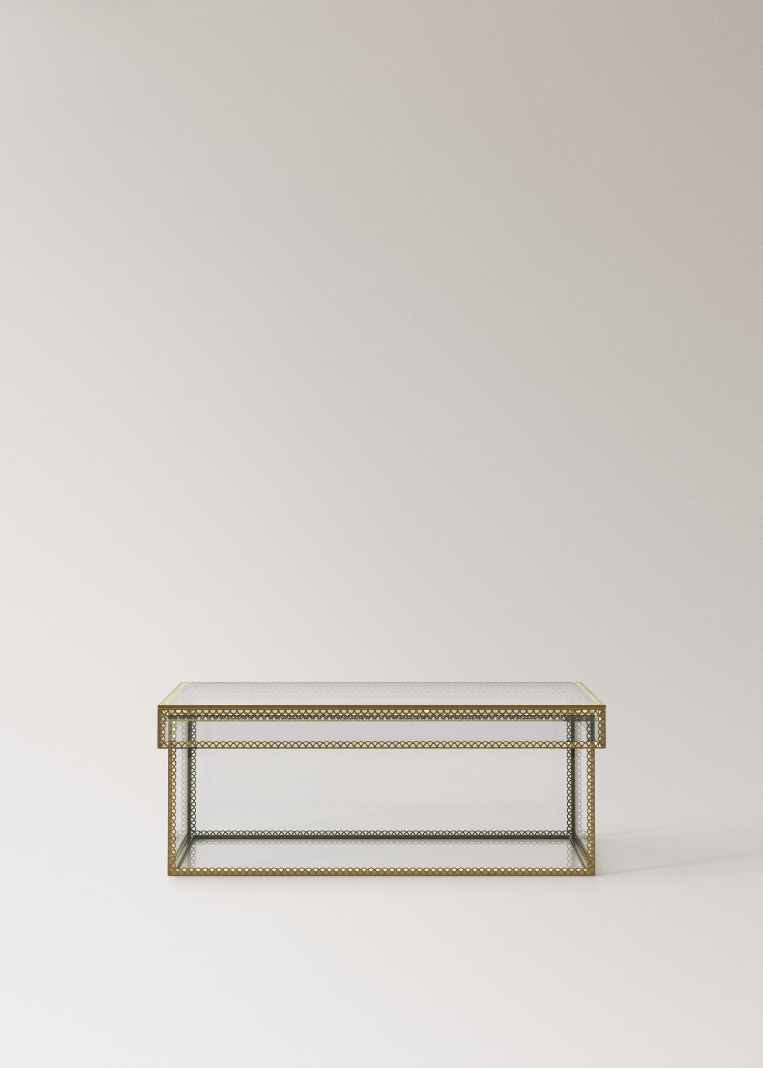 Large metal-edged box - Article without model