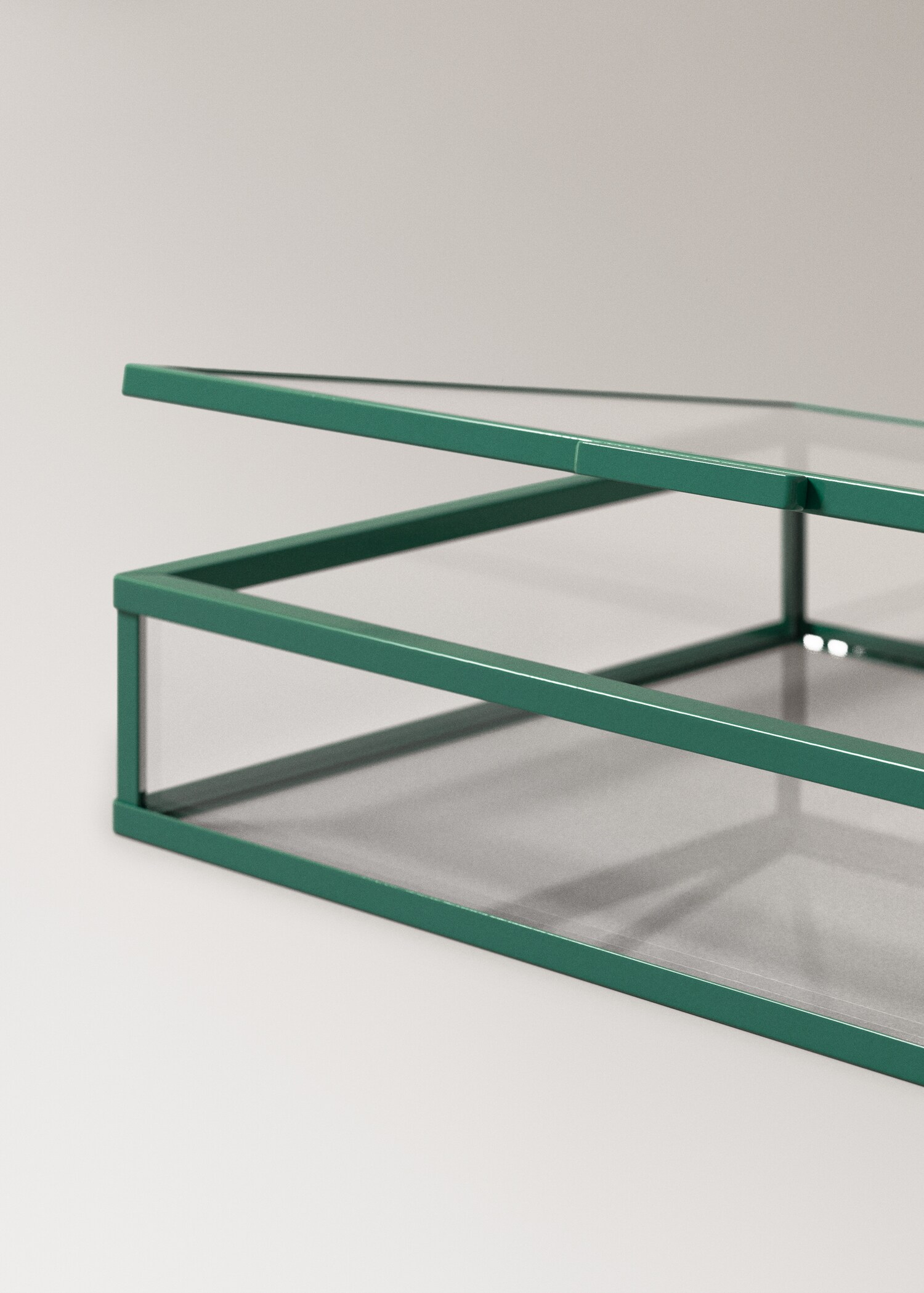 Medium-sized coloured glass box - Details of the article 1