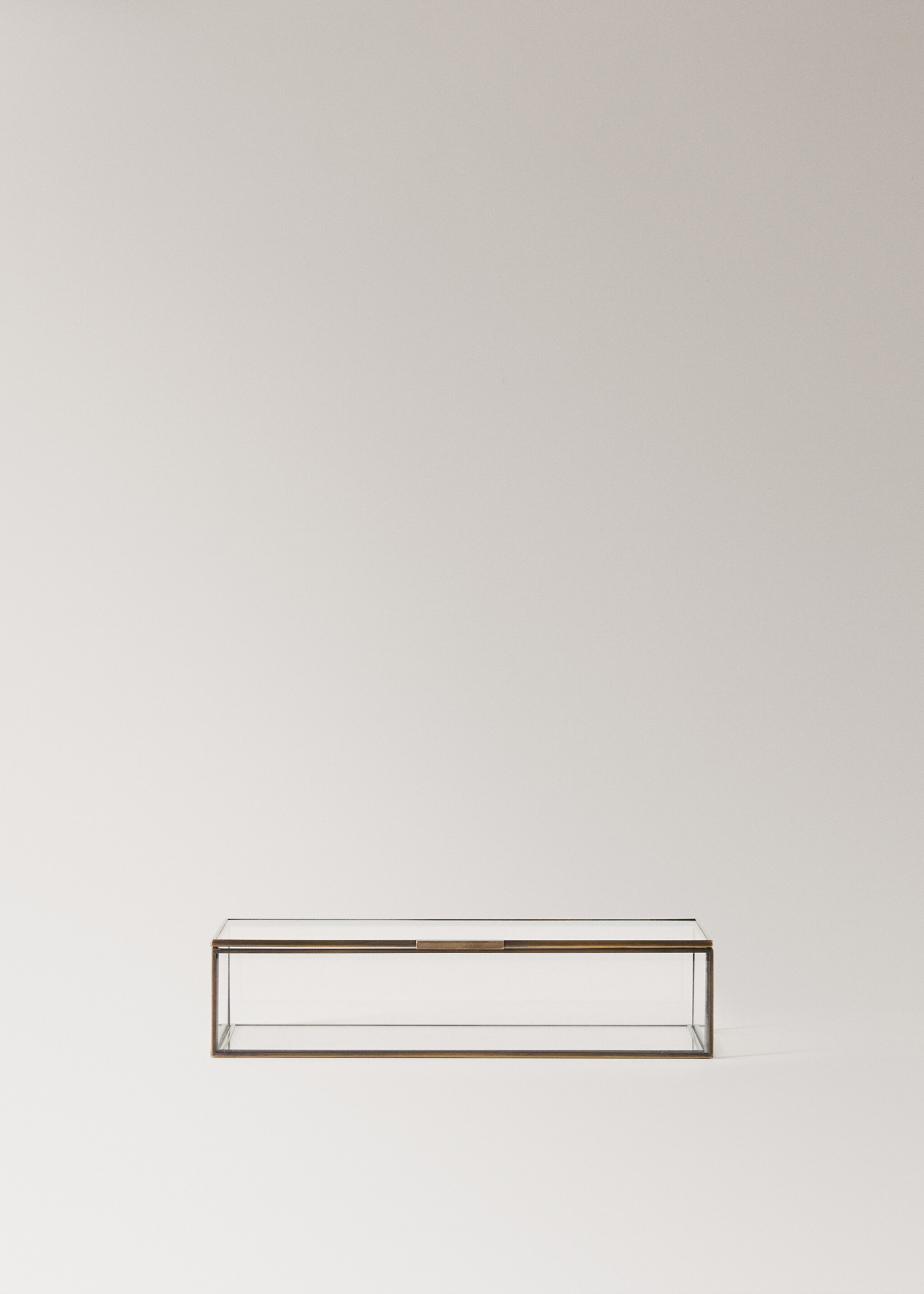 Medium box with metal profile - Article without model, Gold. Ref: 27012915-00.