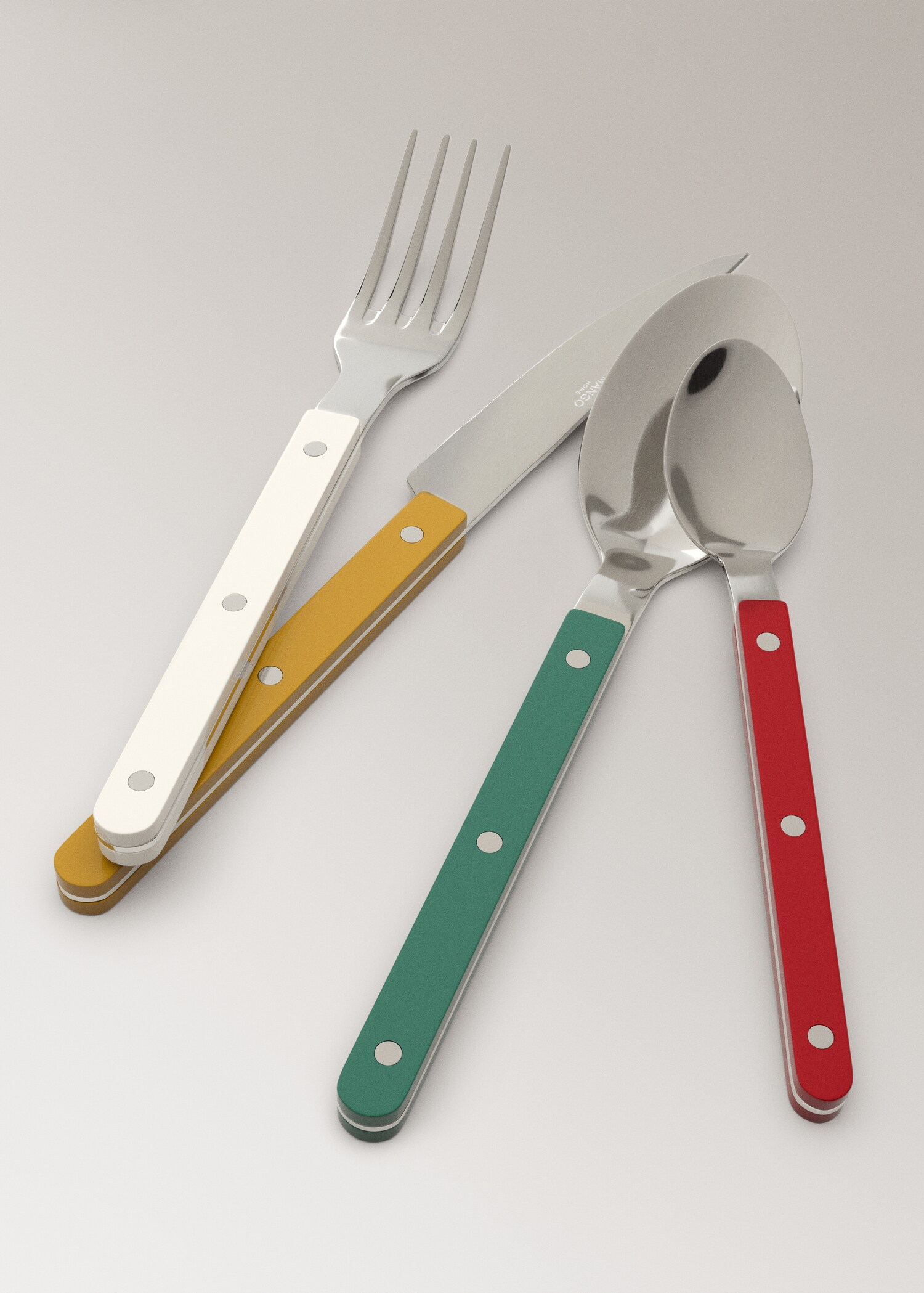Stainless steel cutlery set with resin handles - Details of the article 3