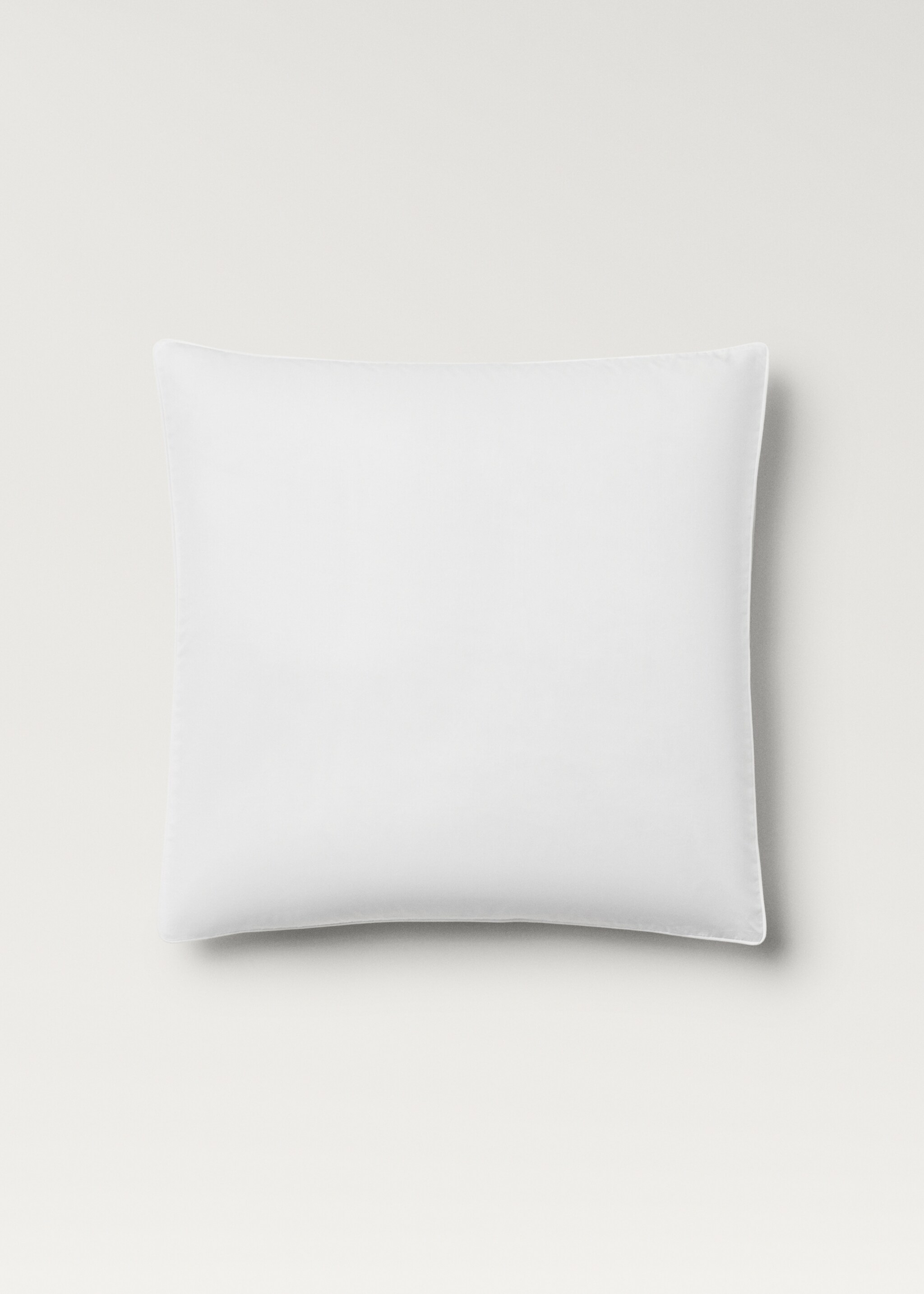 Two 500-thread count cotton percale pillowcases with rounded piping detail 60x60 cm - Article without model, White. Ref: 27012942-00.
