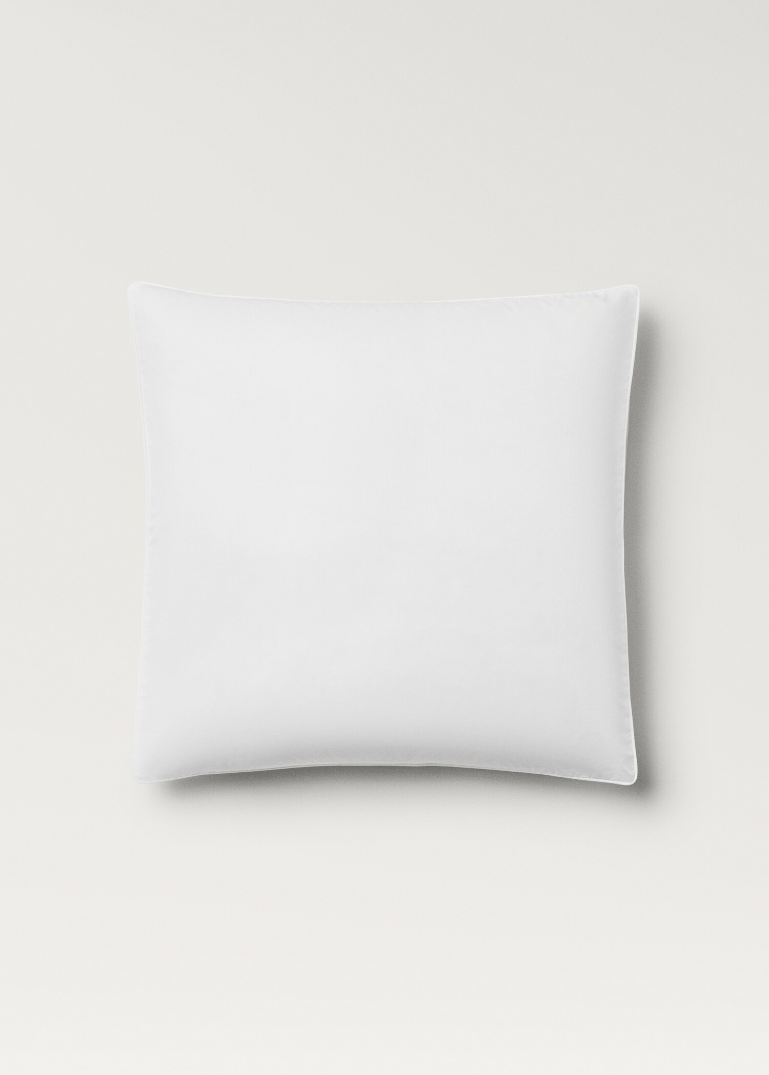 Two 500-thread count cotton percale pillowcases with rounded piping detail 60x60 cm - Article without model