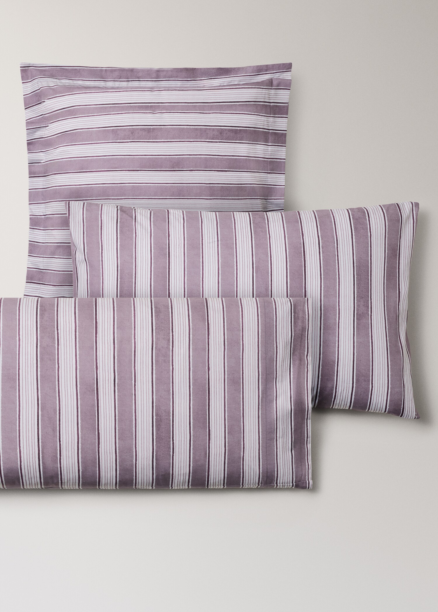 Two wide stripe watercolour pillowcases 50x75 cm - Details of the article 4