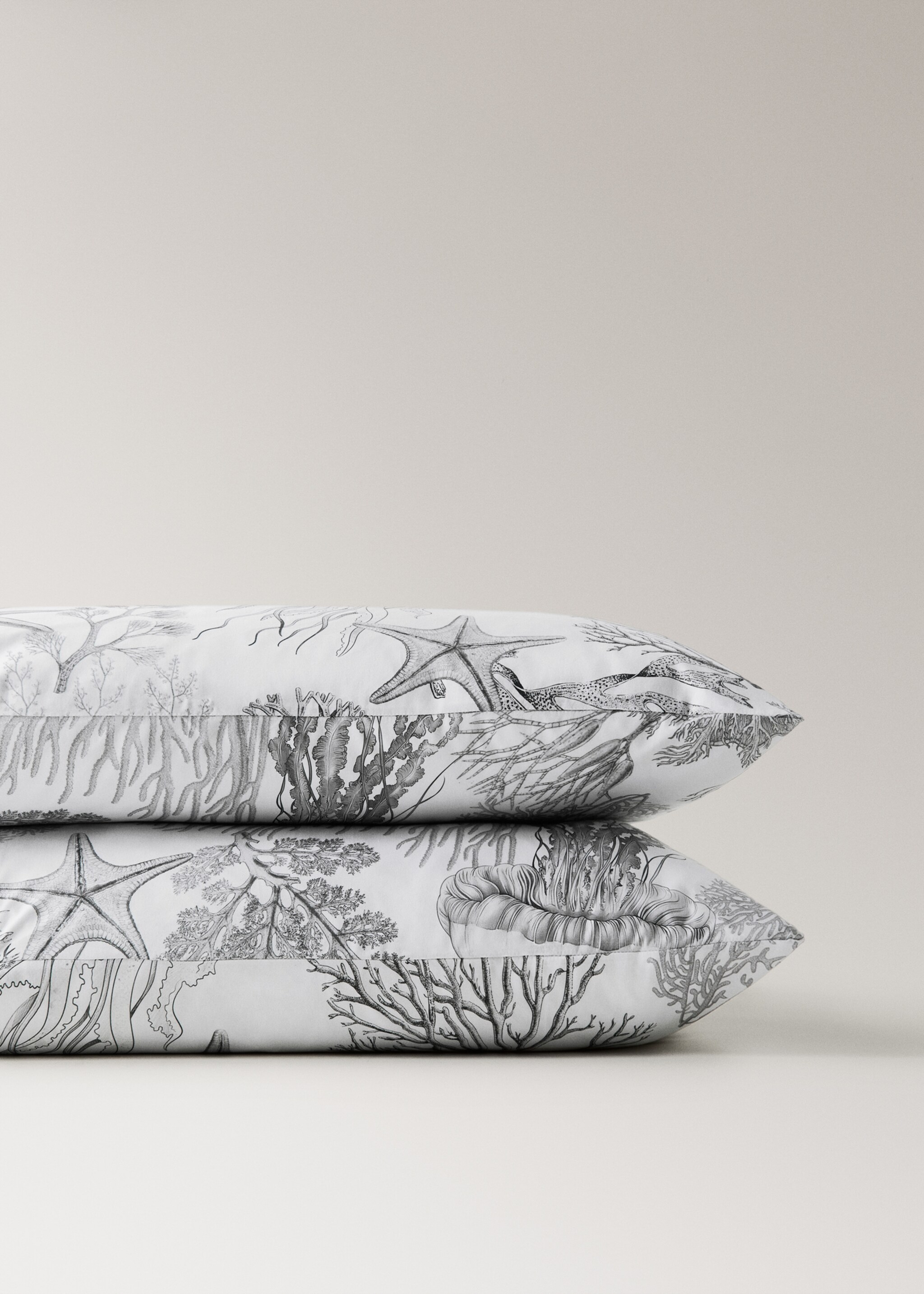 Two printed percale pillowcases with a sea motif 50x75 cm - Details of the article 3, Grey. Ref: 27012947-00.